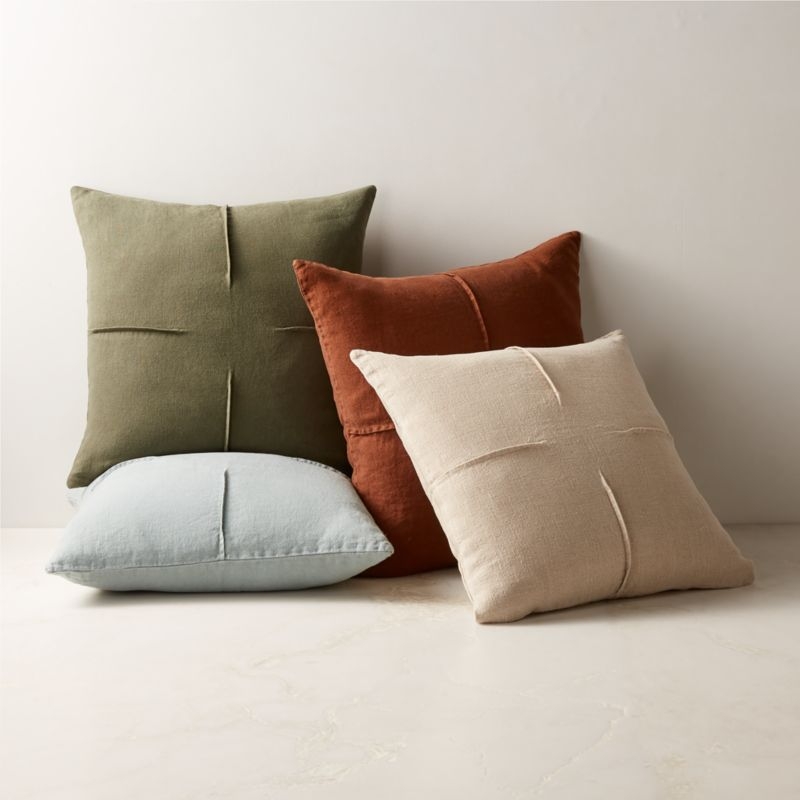 Tuck Green Linen Throw Pillow with Down-Alternative Insert 20''x20" - Image 3