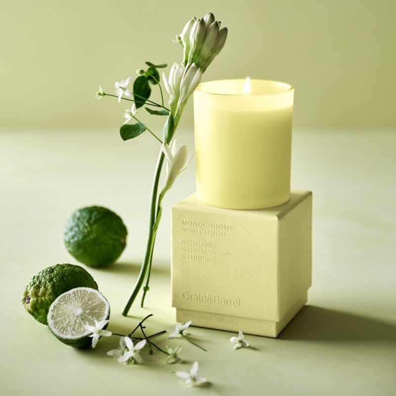Monochrome No. 9 Citron 1-Wick Candle - Bergamot, Sandalwood and Tuberose - Image 2