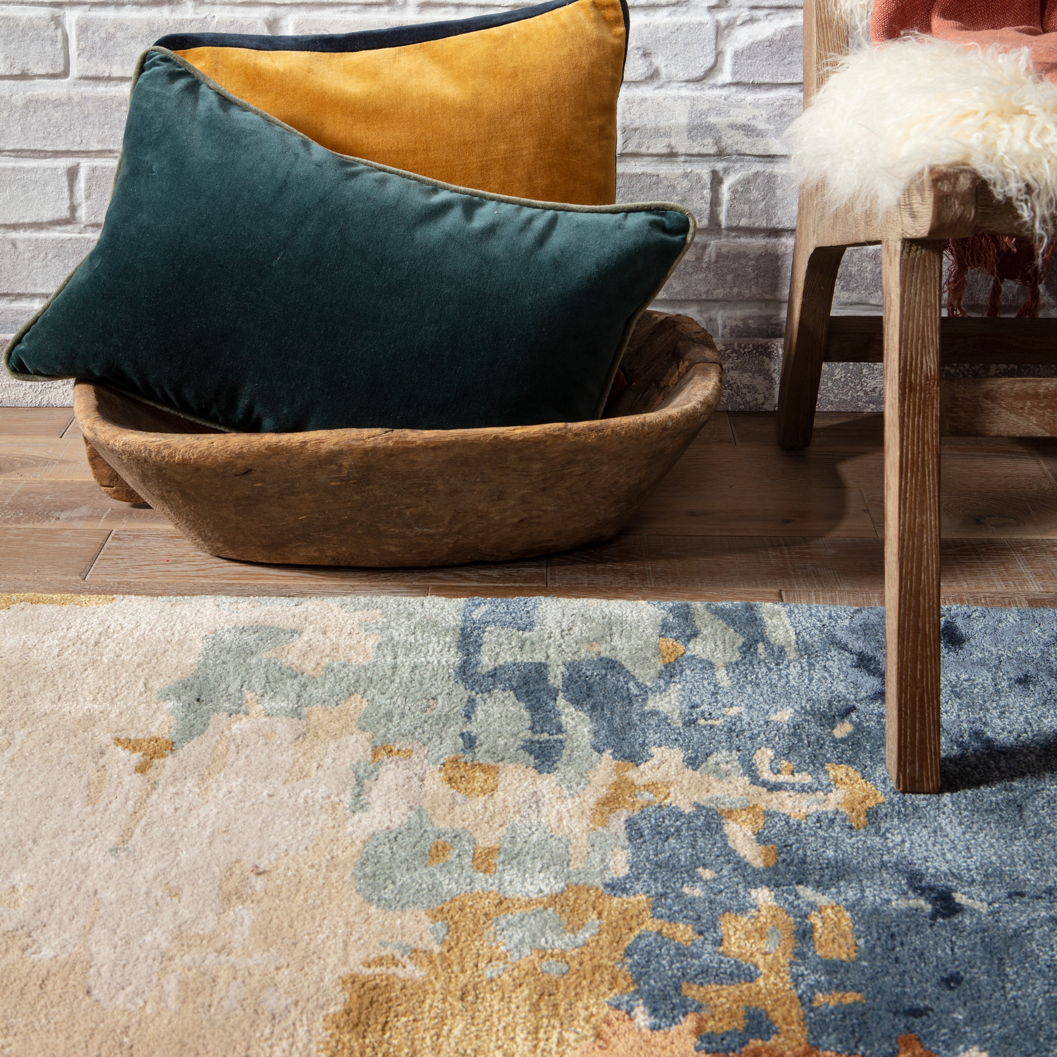 Matcha Handmade Abstract Multicolor/ Red Area Rug (2'X3') - Image 8