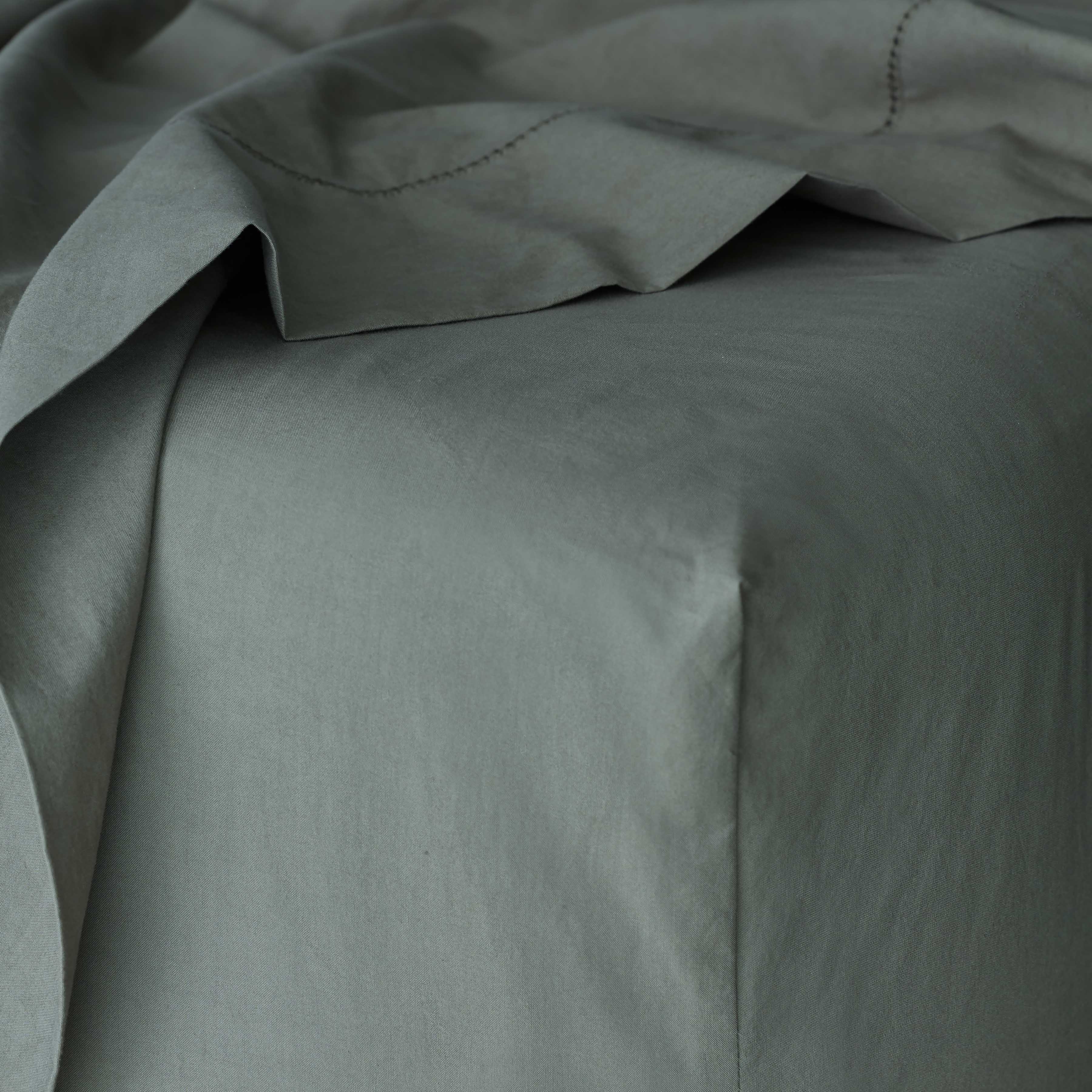 The Citizenry Organic Stonewashed Percale Bed Sheet Set | King | Grey - Image 6