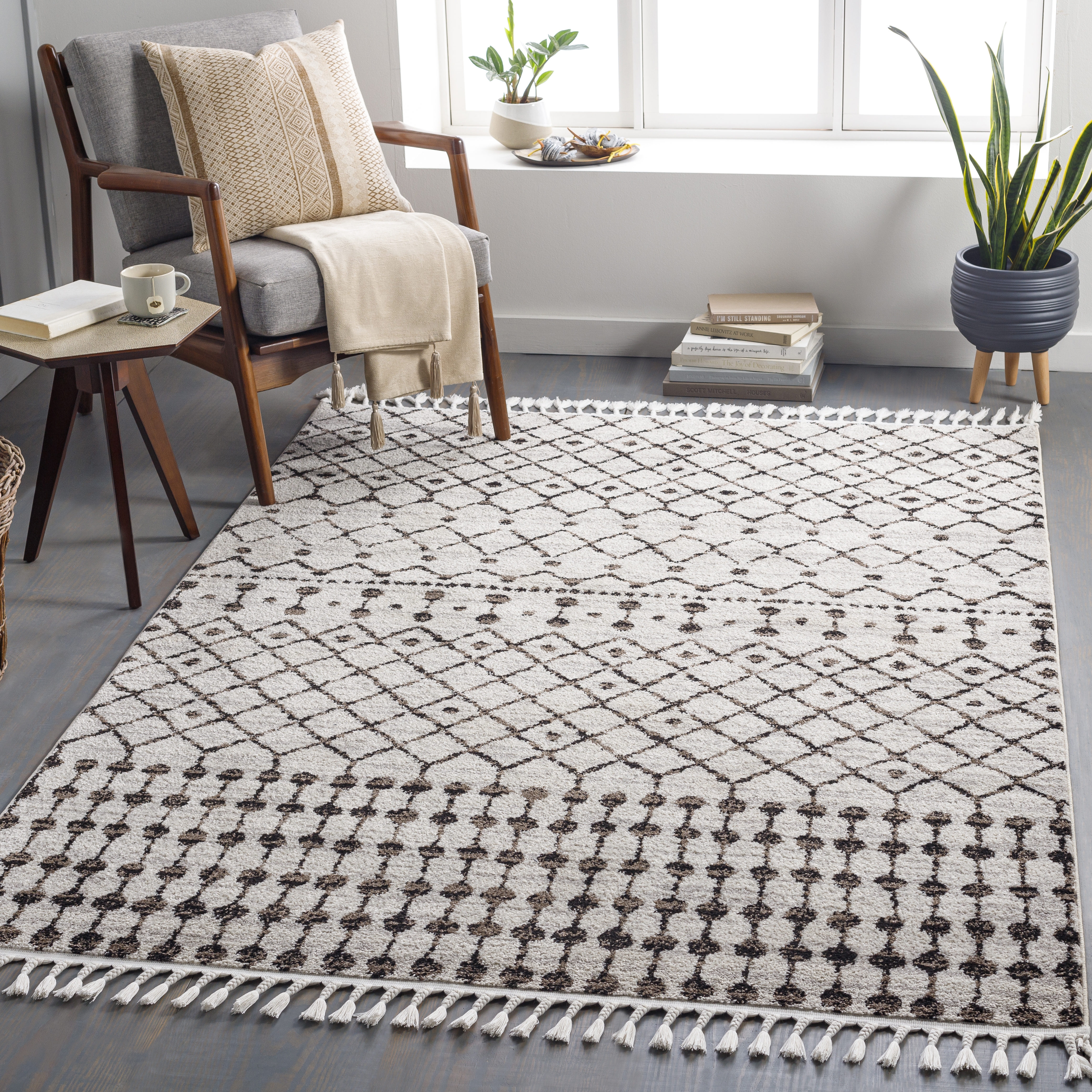 Blackburn Black Indoor 6'7" x 9' Machine Woven Rug - Image 0