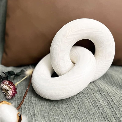 Baraa Chain Link Decor Sculpture - Image 0