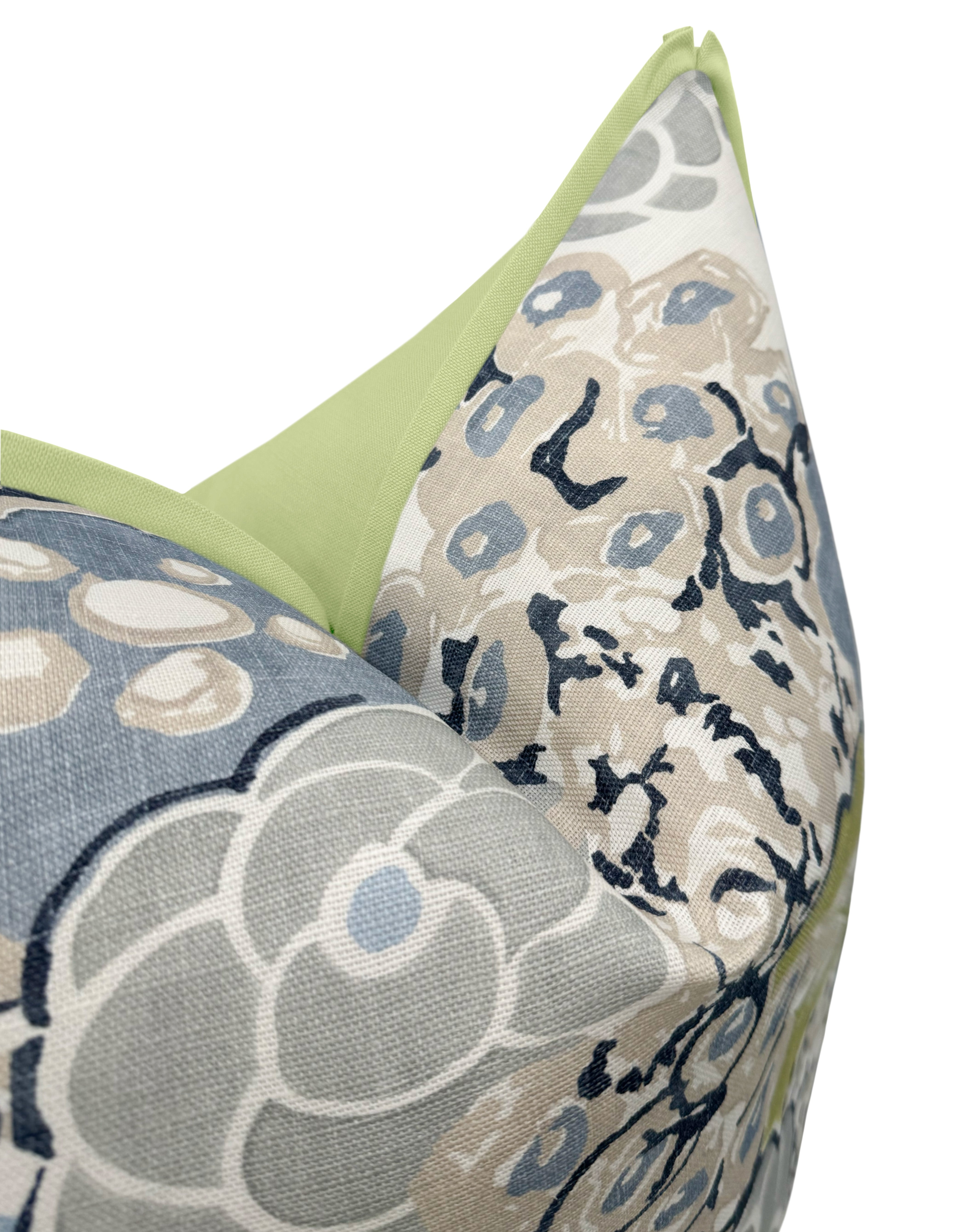 LAURA // CITRUS AND BLUE | THIBAUT - 20" X 20" / BUTTERFLY FLANGE / Powder Blue - Image 3