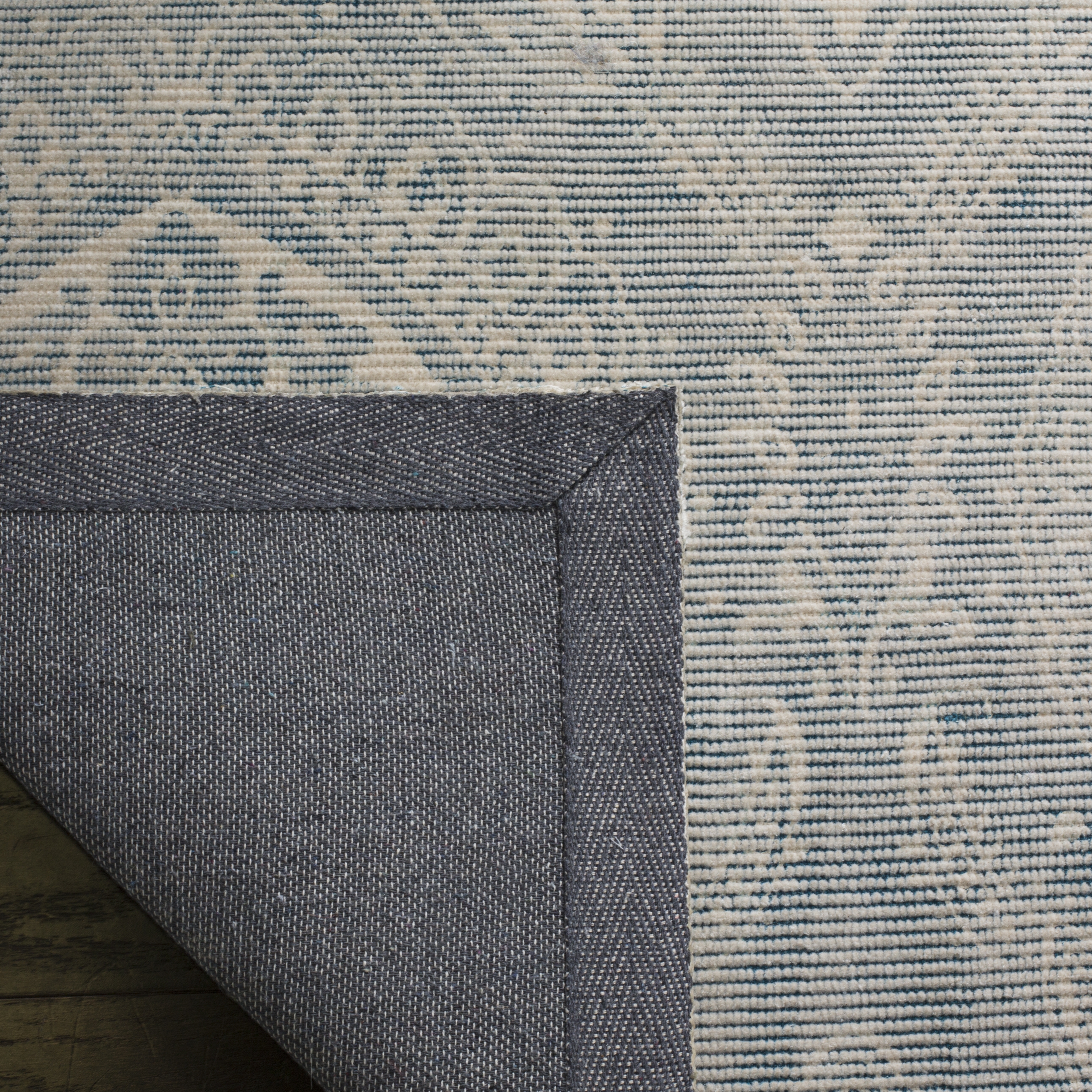 Arlo Home Hand Loomed Area Rug, MRB405K, Turquoise/Ivory,  4' X 6' - Image 3