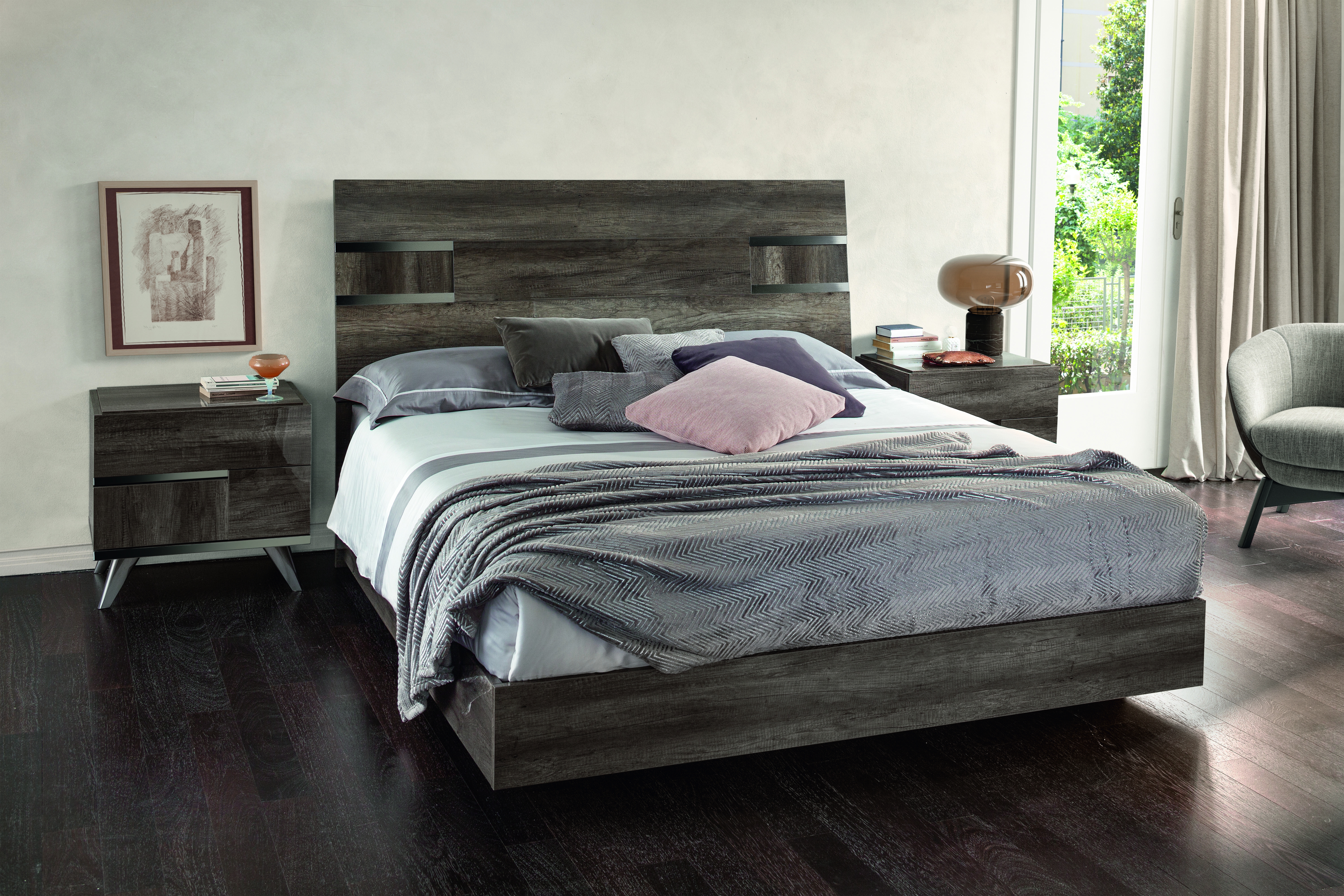 Collina Standard King Bed - Image 4