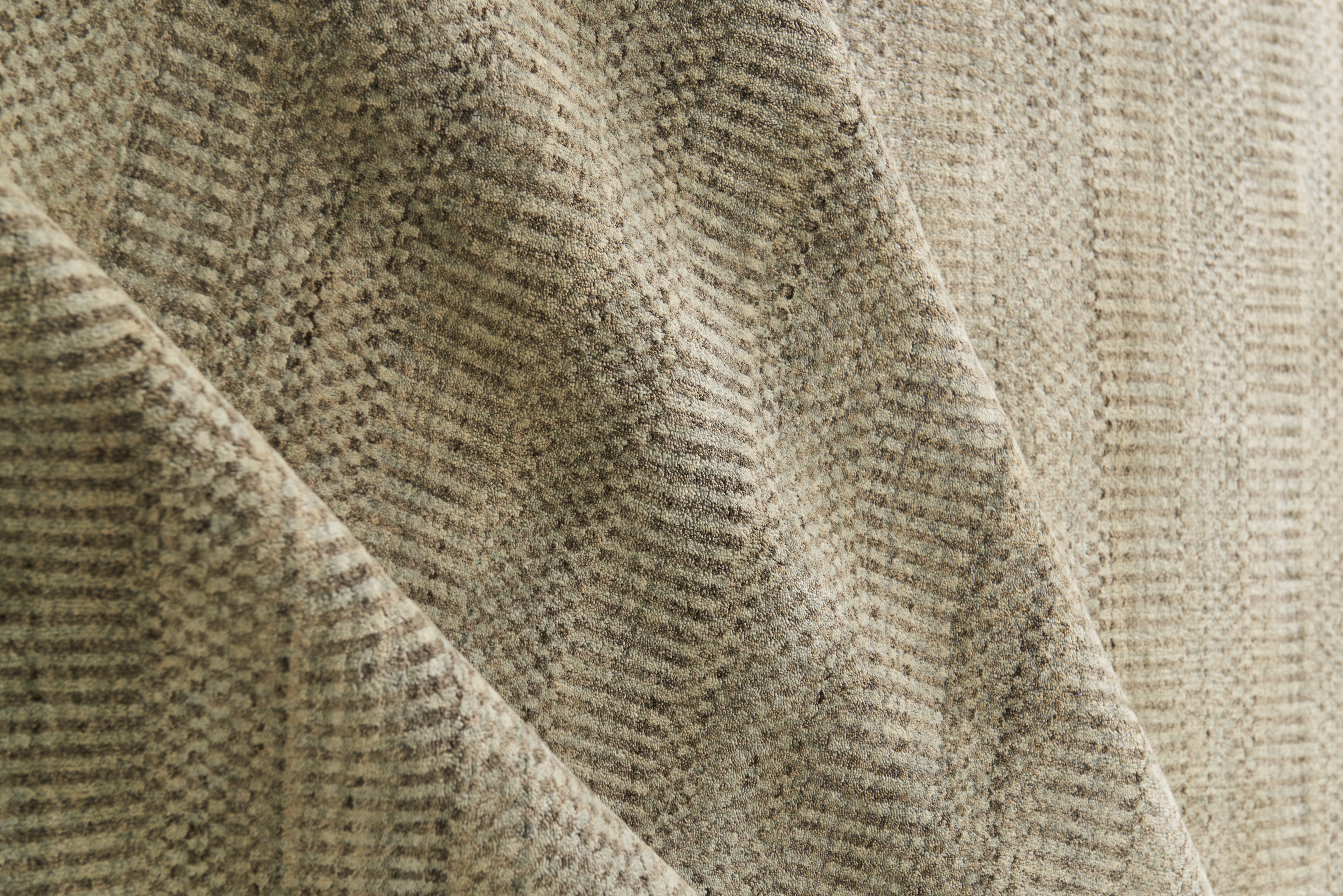 Loloi Elliot EK-01 Walnut / Fog 5'-6" x 8'-6" - Image 3