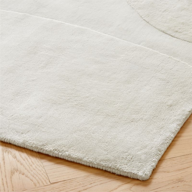 Eleyne Handloomed Ivory TENCEL™ Lyocell Area Rug 5'x8' - Image 1