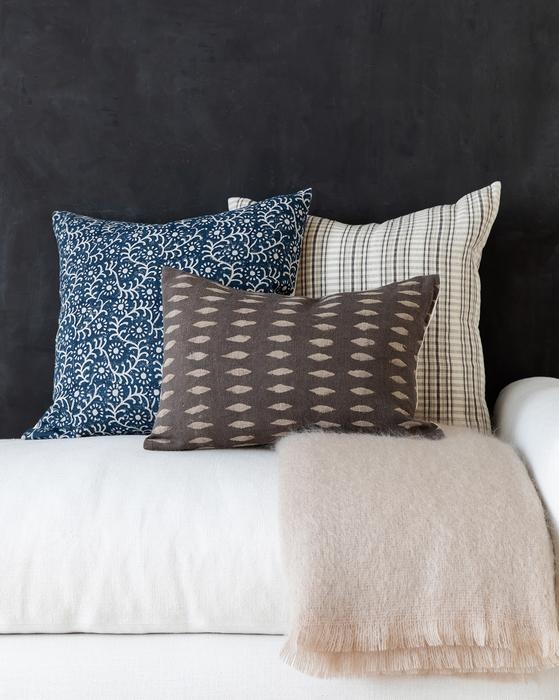 Carissa Lumbar Pillow Cover, 20" x 14" - Image 4