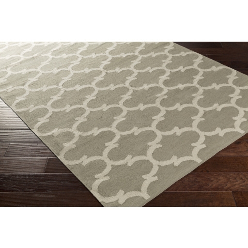 Vogue Green Indoor 9' x 12' Handmade Rug - Image 1