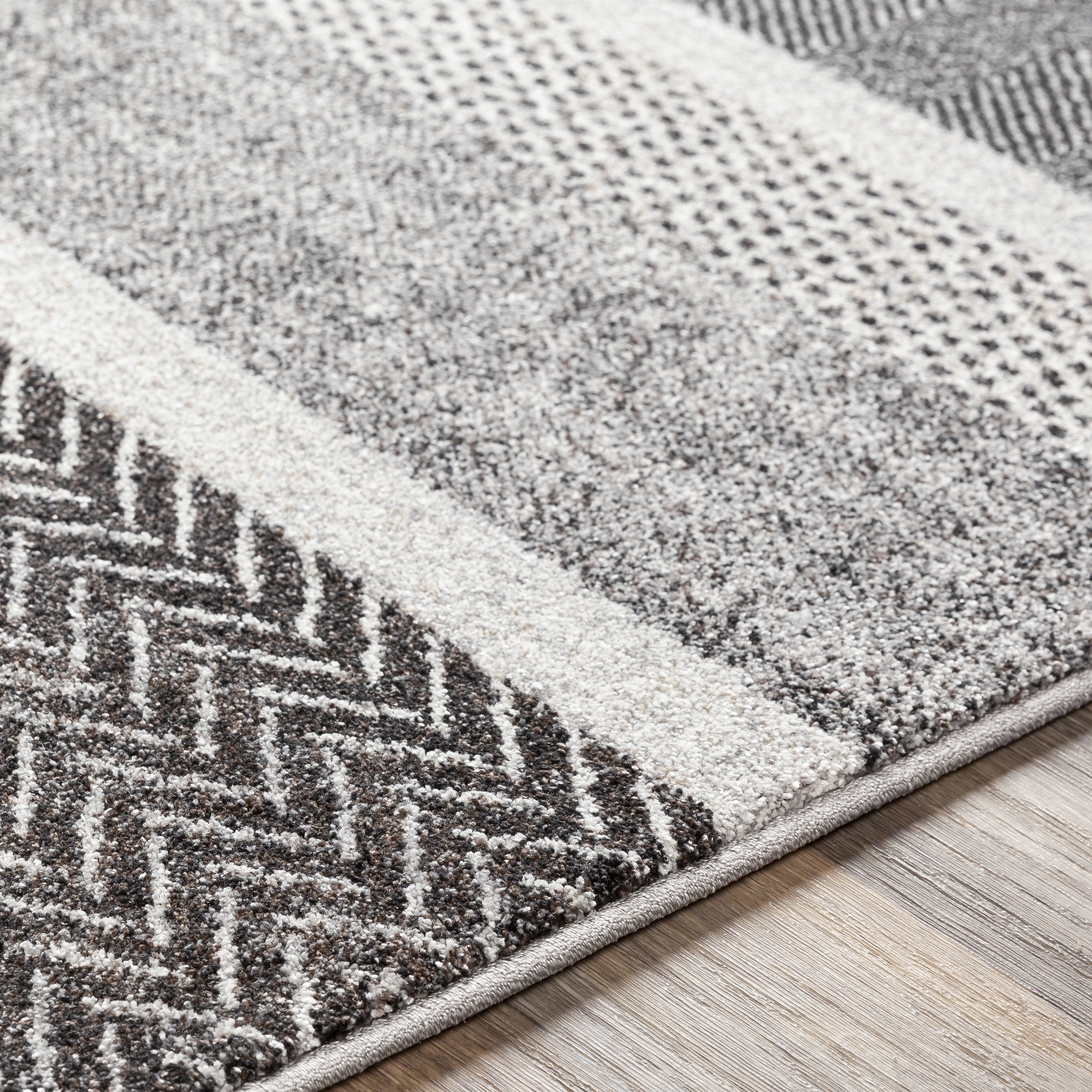 Nepali Gray Indoor 2' x 3' Machine Woven Rug - Image 3