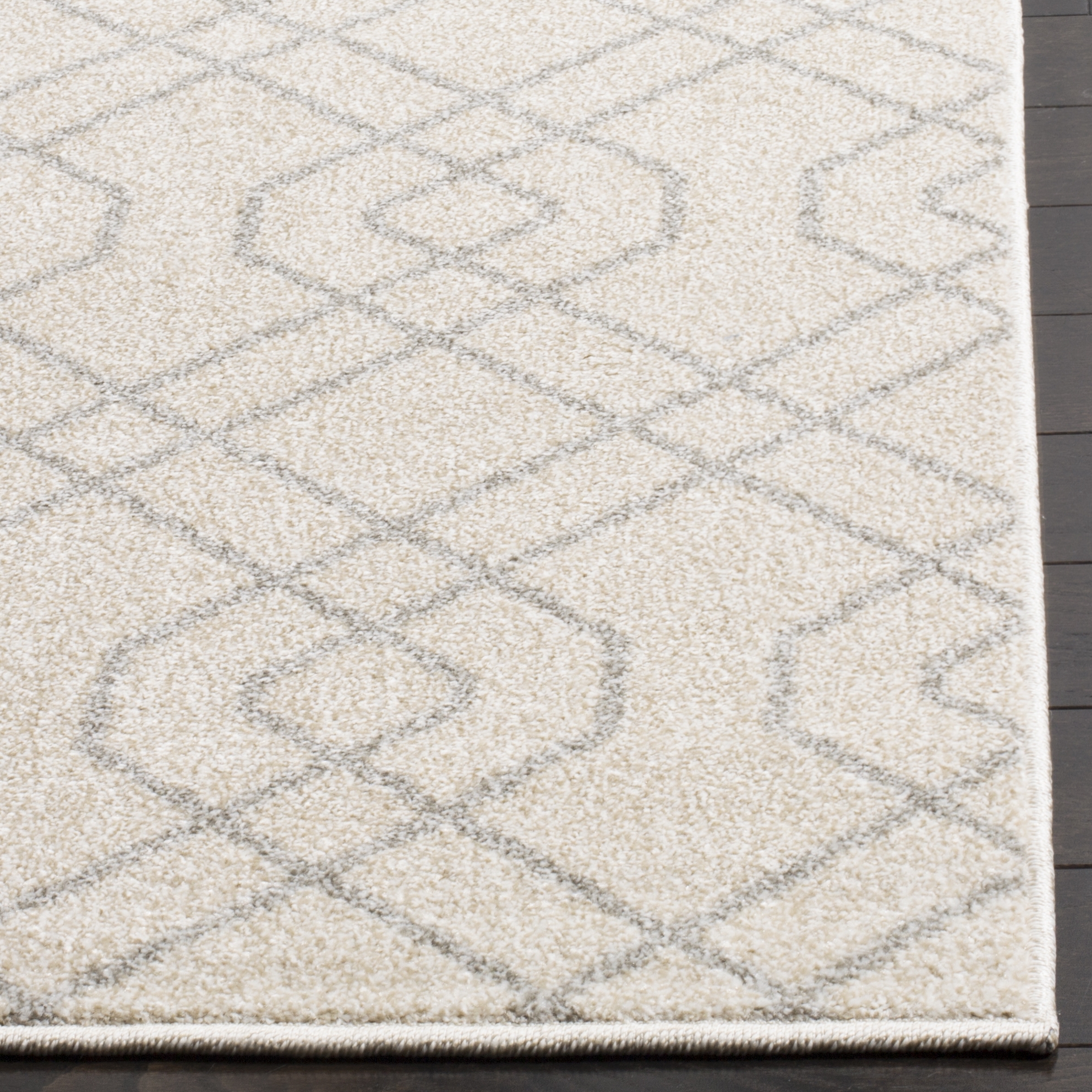 Arlo Home Indoor/Outdoor Woven Area Rug, AMT407K, Ivory/Light Grey,  5' X 8' - Image 2