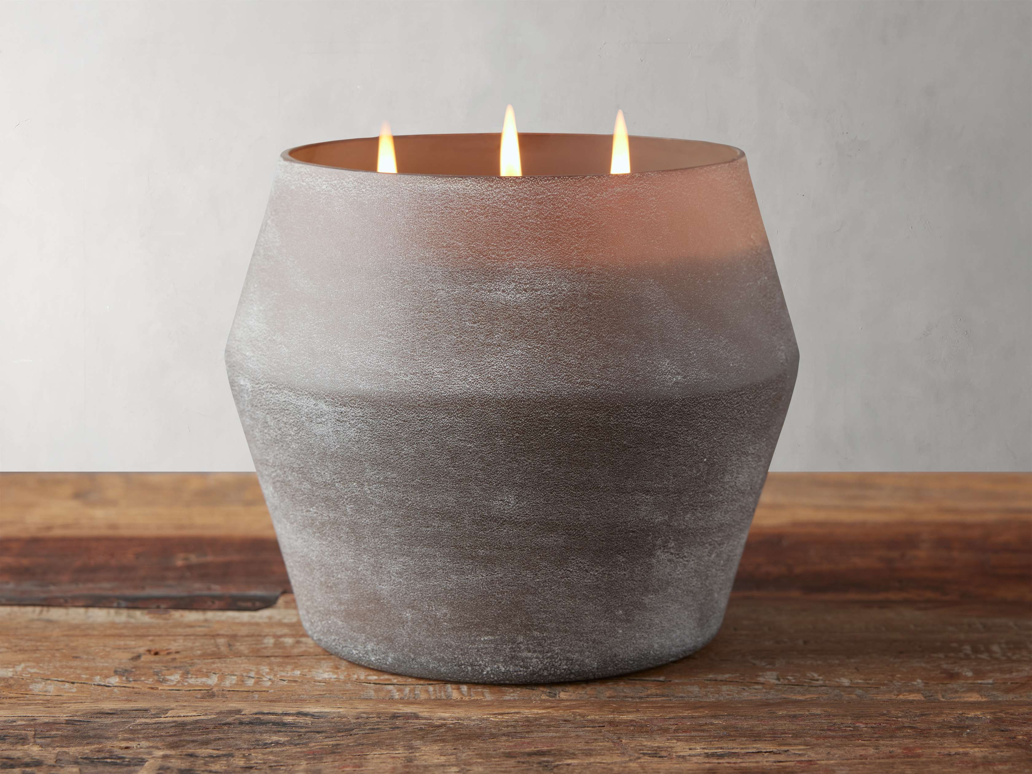 Elements Candle in Eventide Glass Large Brown - Image 0