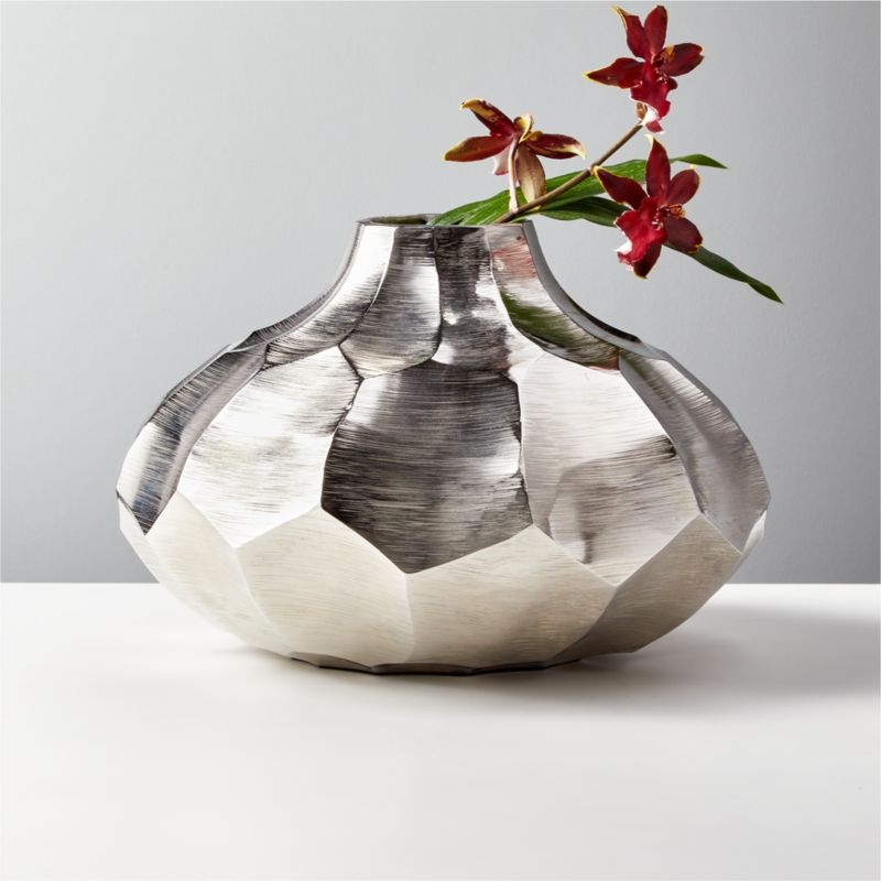 Massimo Cast Aluminum Vase - Image 1