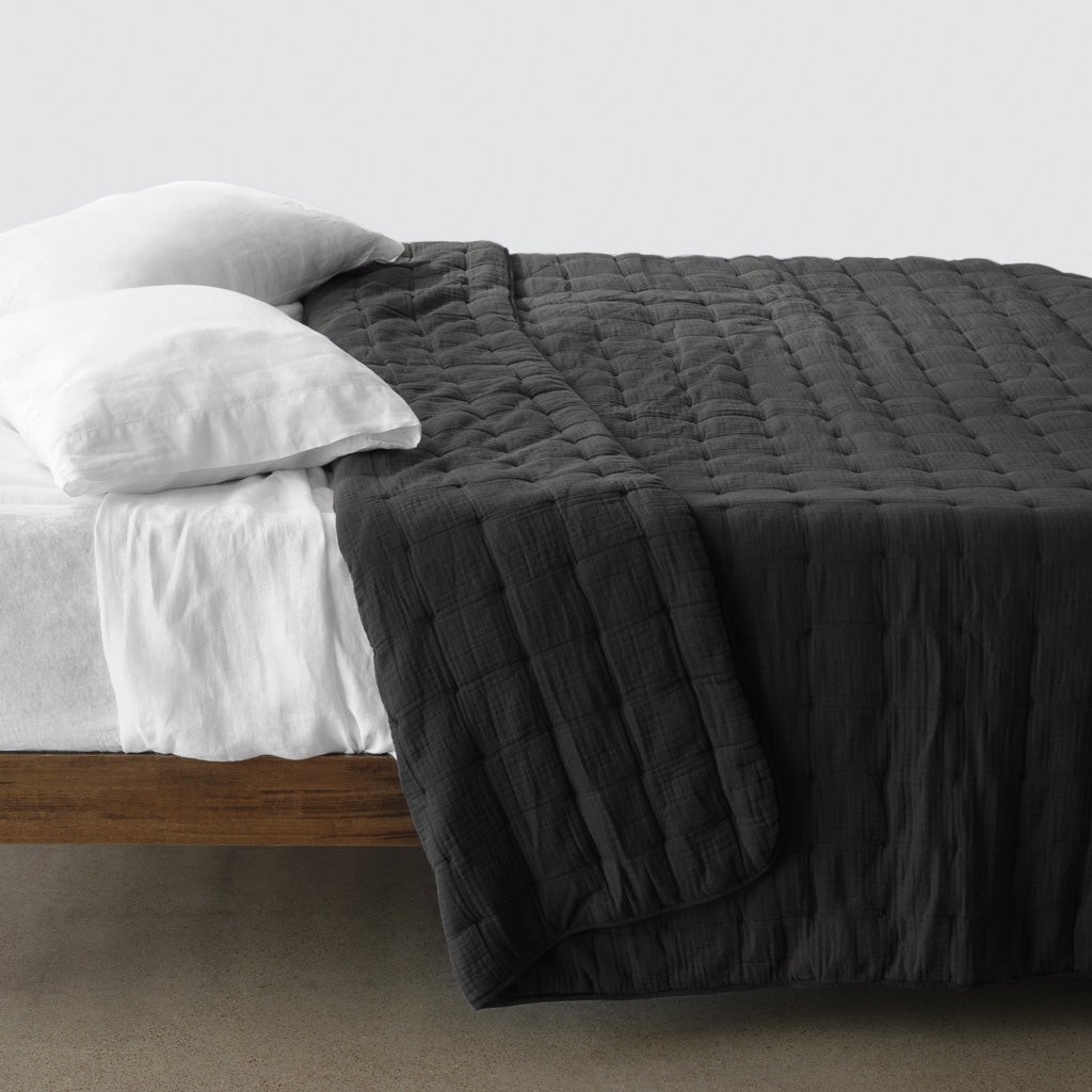 The Citizenry Organic Cotton Gauze Quilt | Full/Queen | Charcoal - Image 0