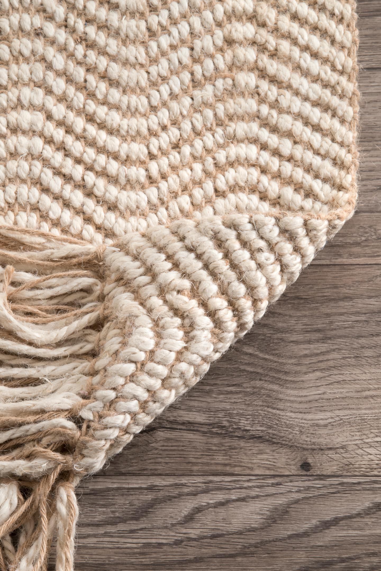  Hand Woven Don Jute with fringe Area Rug - Image 3