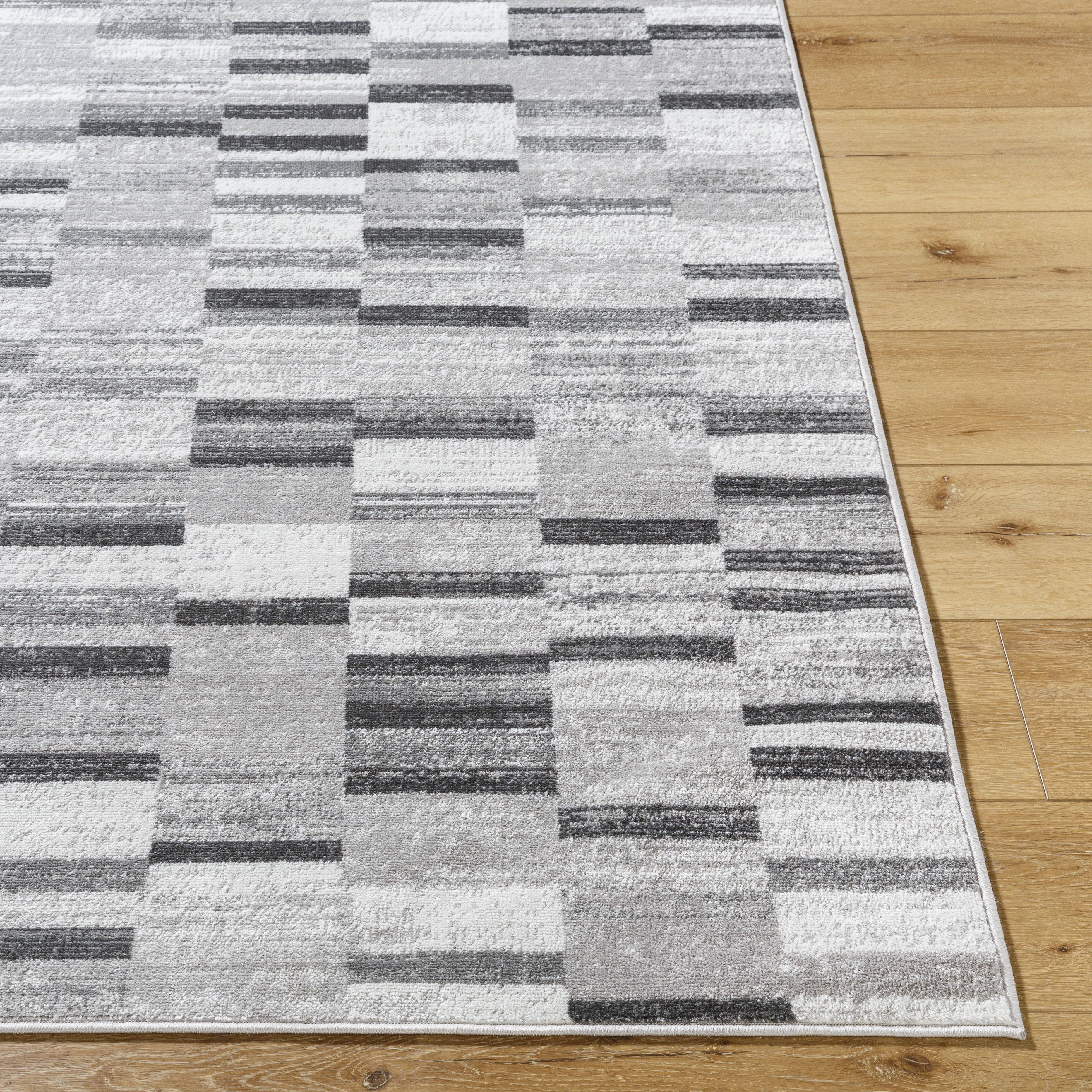 Monte Carlo Gray Indoor 5'3" x 7'3" Machine Woven Rug - Image 1