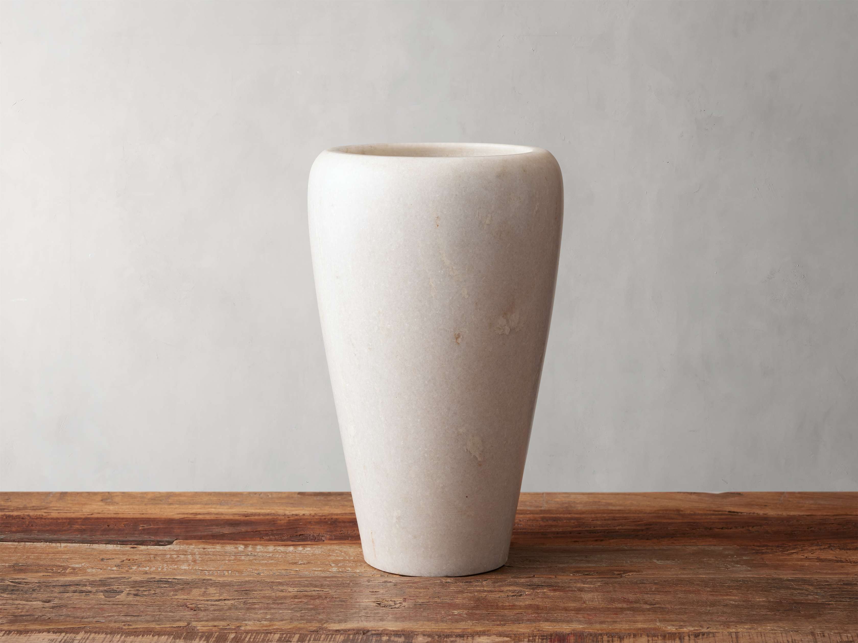 Omo Vase Marble in White - Image 0