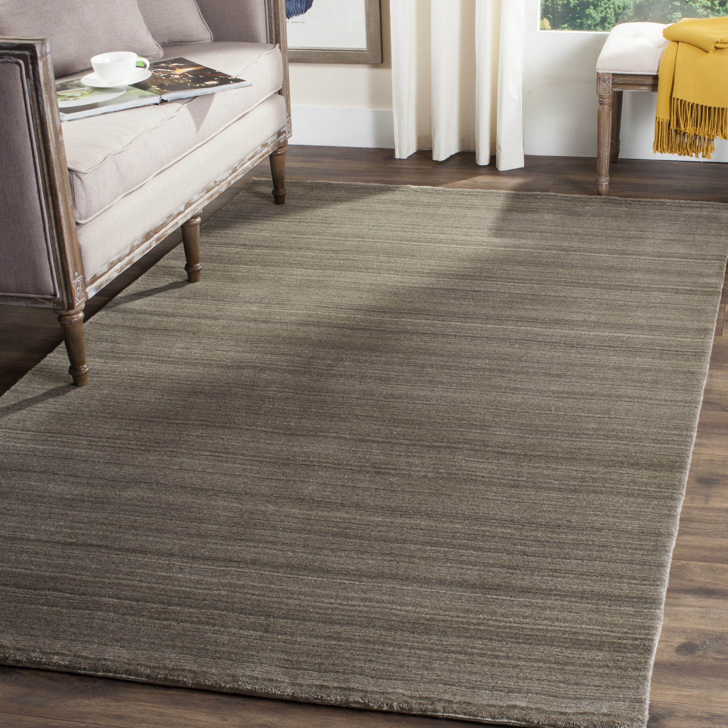 Arlo Home Hand Loomed Area Rug, HIM820E, Pewter,  6' X 9' - Image 1