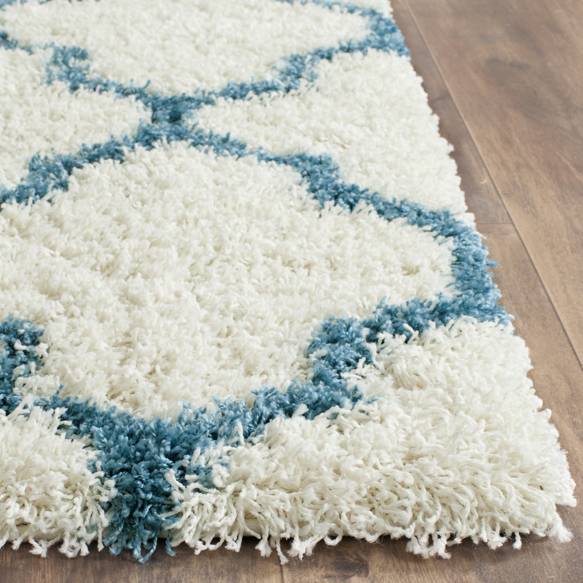 Arlo Home Woven Area Rug, SGK569C, Ivory/Blue,  2' 3" X 9' - Image 1