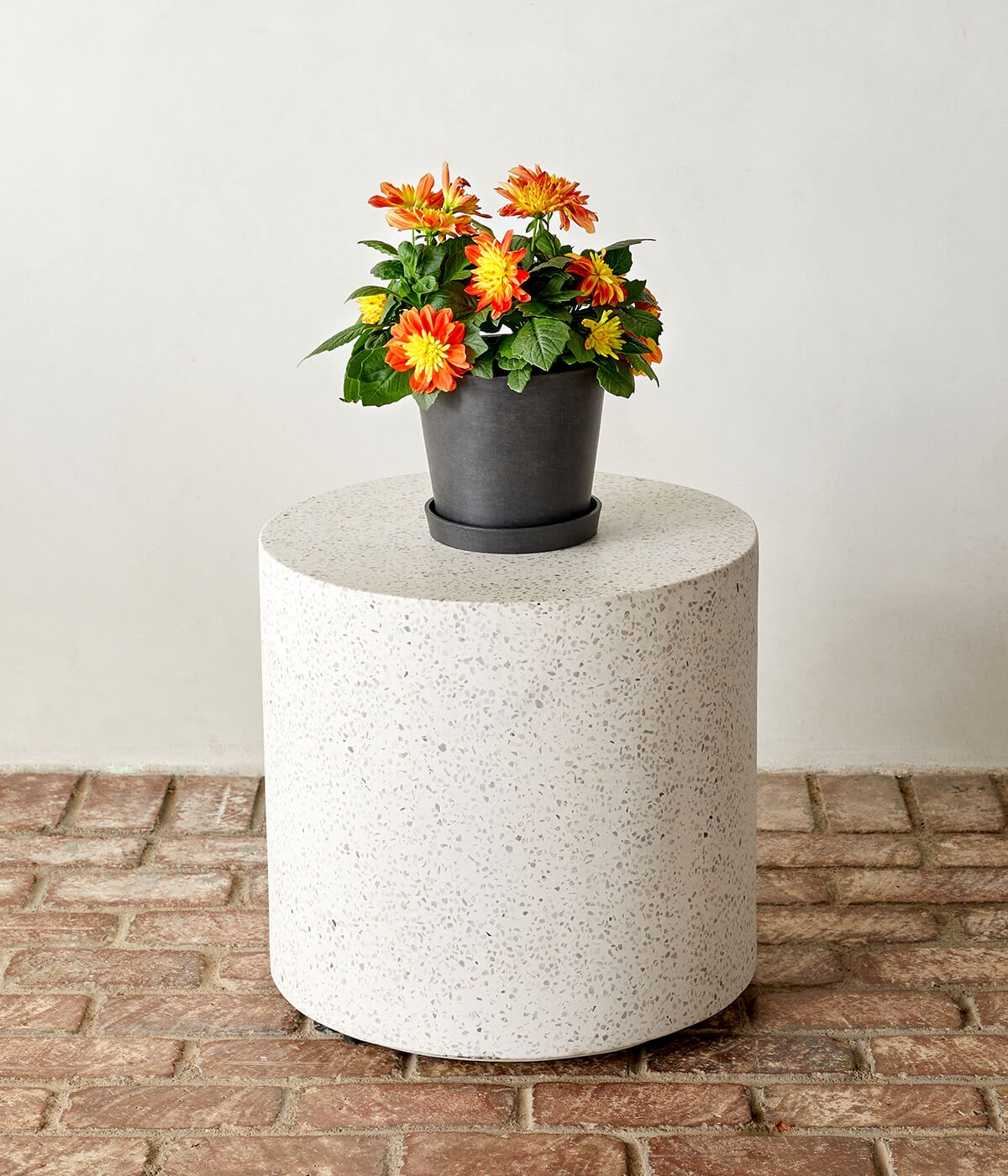 Ecopots Round Wall Hanging Pot - Medium (8") -  Charcoal - Image 4