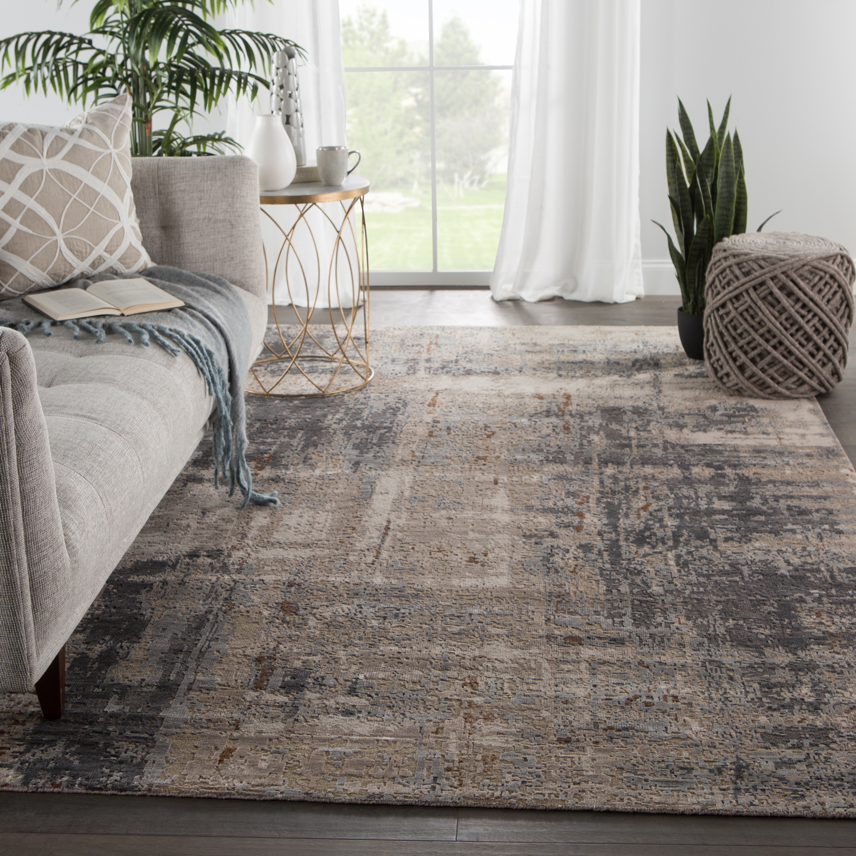 Nadee Hand-Knotted Abstract Gray/ Taupe Area Rug (8'X10') - Image 4