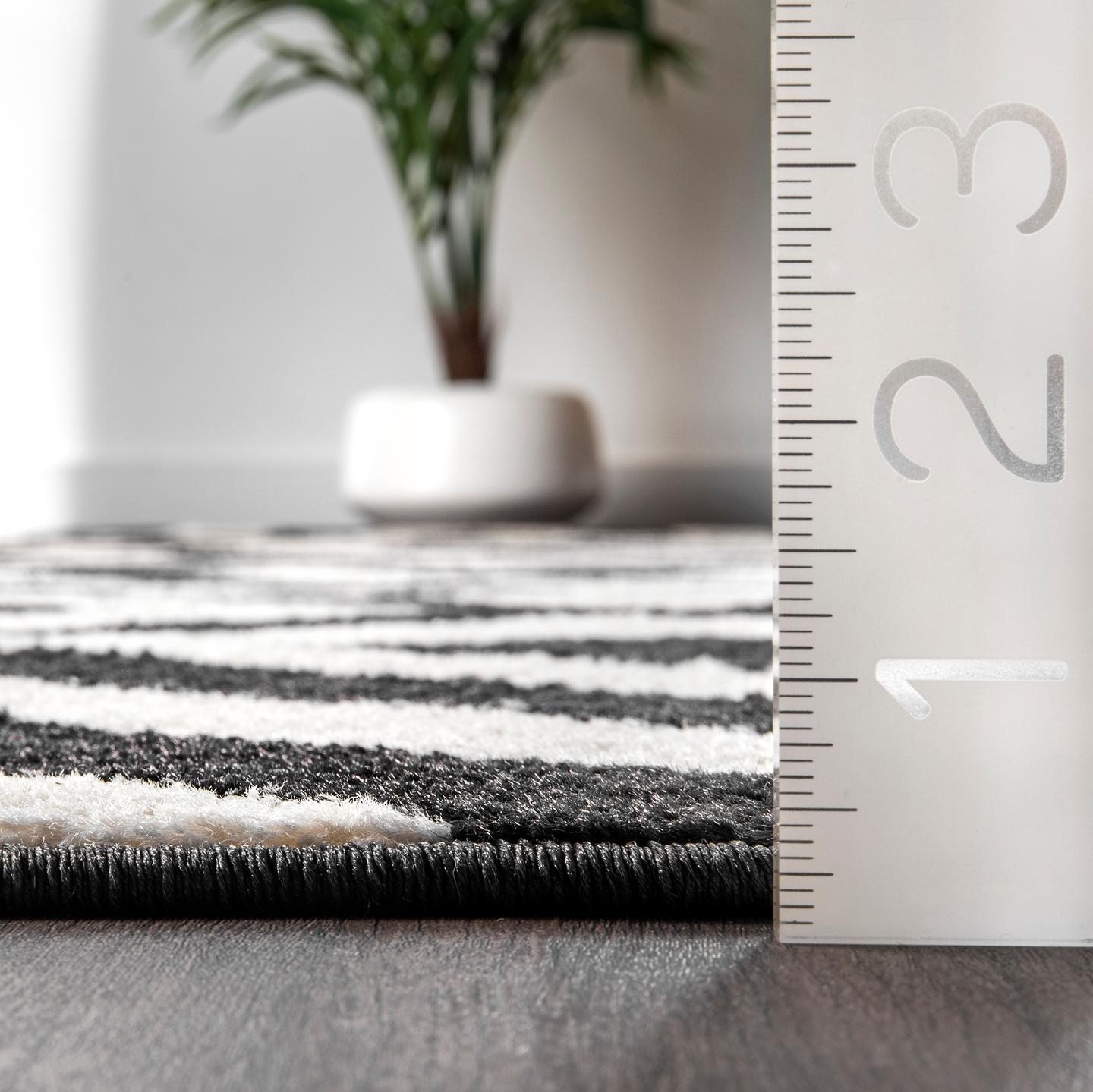 Zadie Geometric Area Rug - Image 2