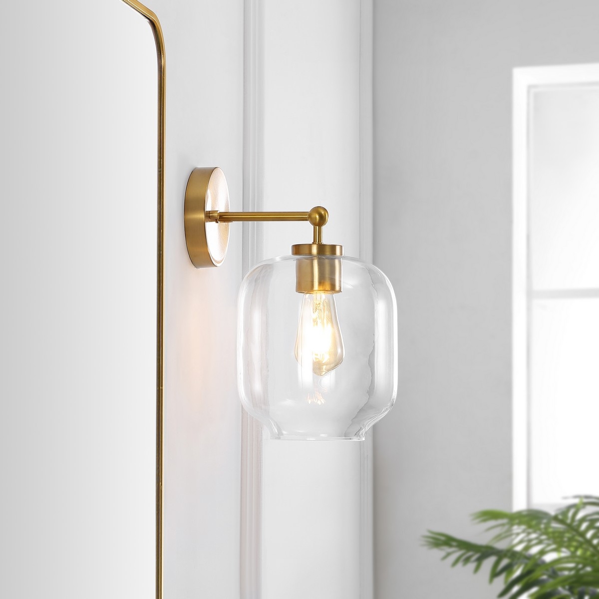 Edie 9.5" Wall Sconce - Brass - Safavieh - Image 2