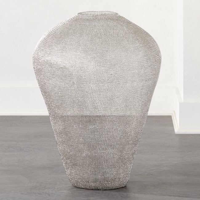 Hatch Chainmail Floor Vase - Image 0