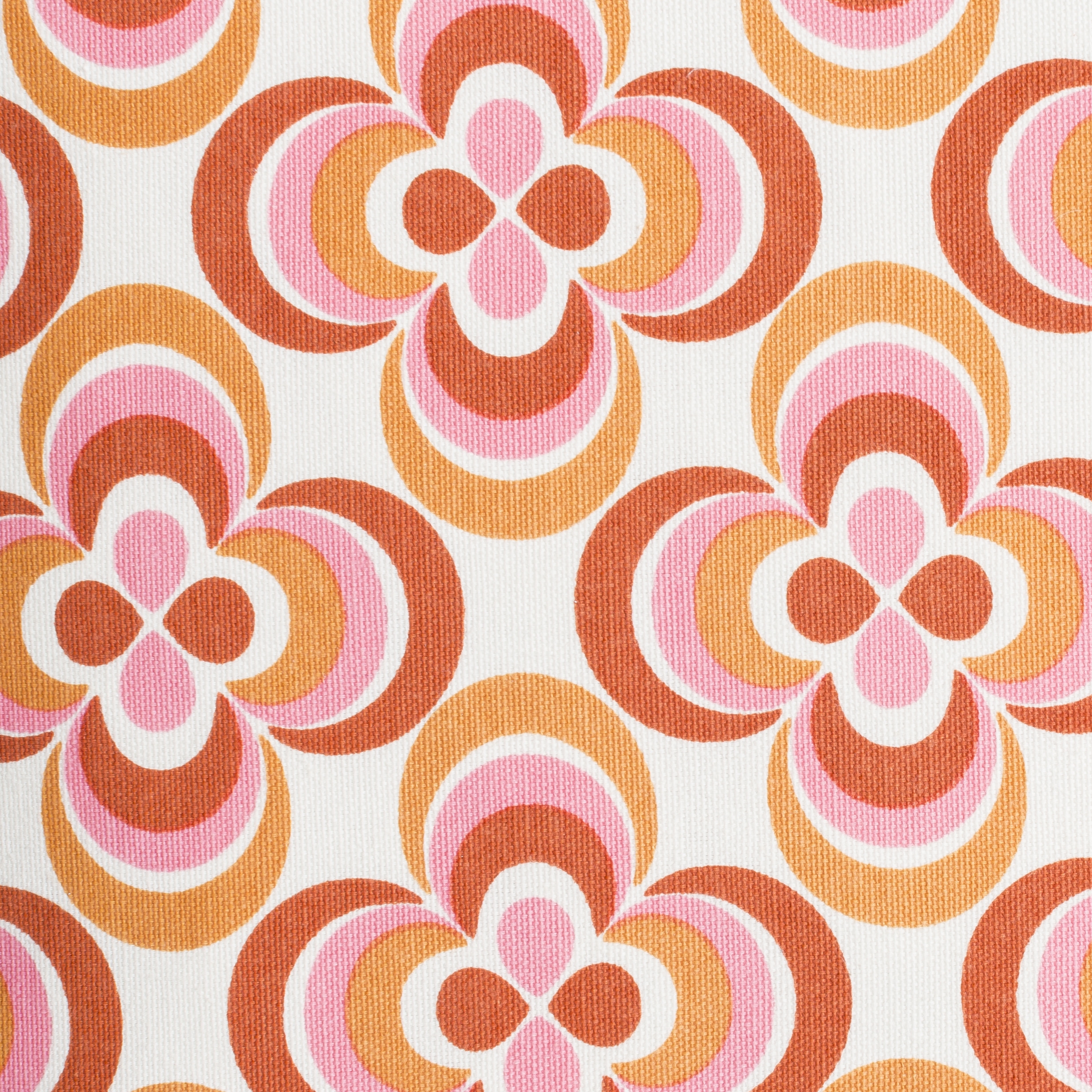 Trudy TRUD-7136 18"L x 18"W Polyester Filled Pillow - Image 3