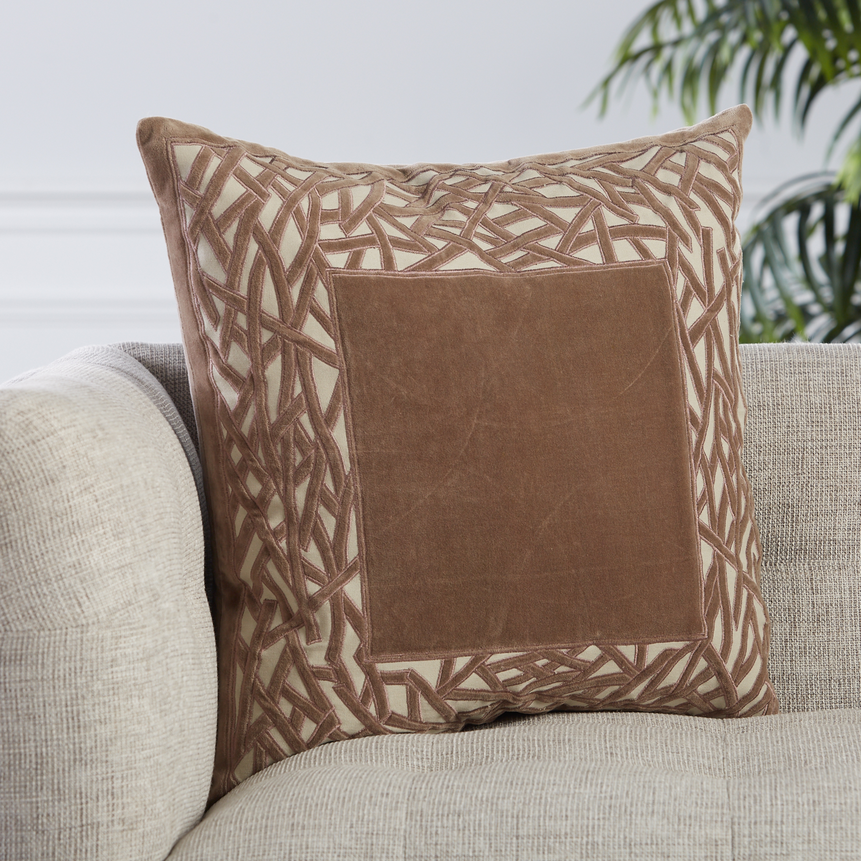 Design (US) Brown 22"X22" Pillow - Image 3