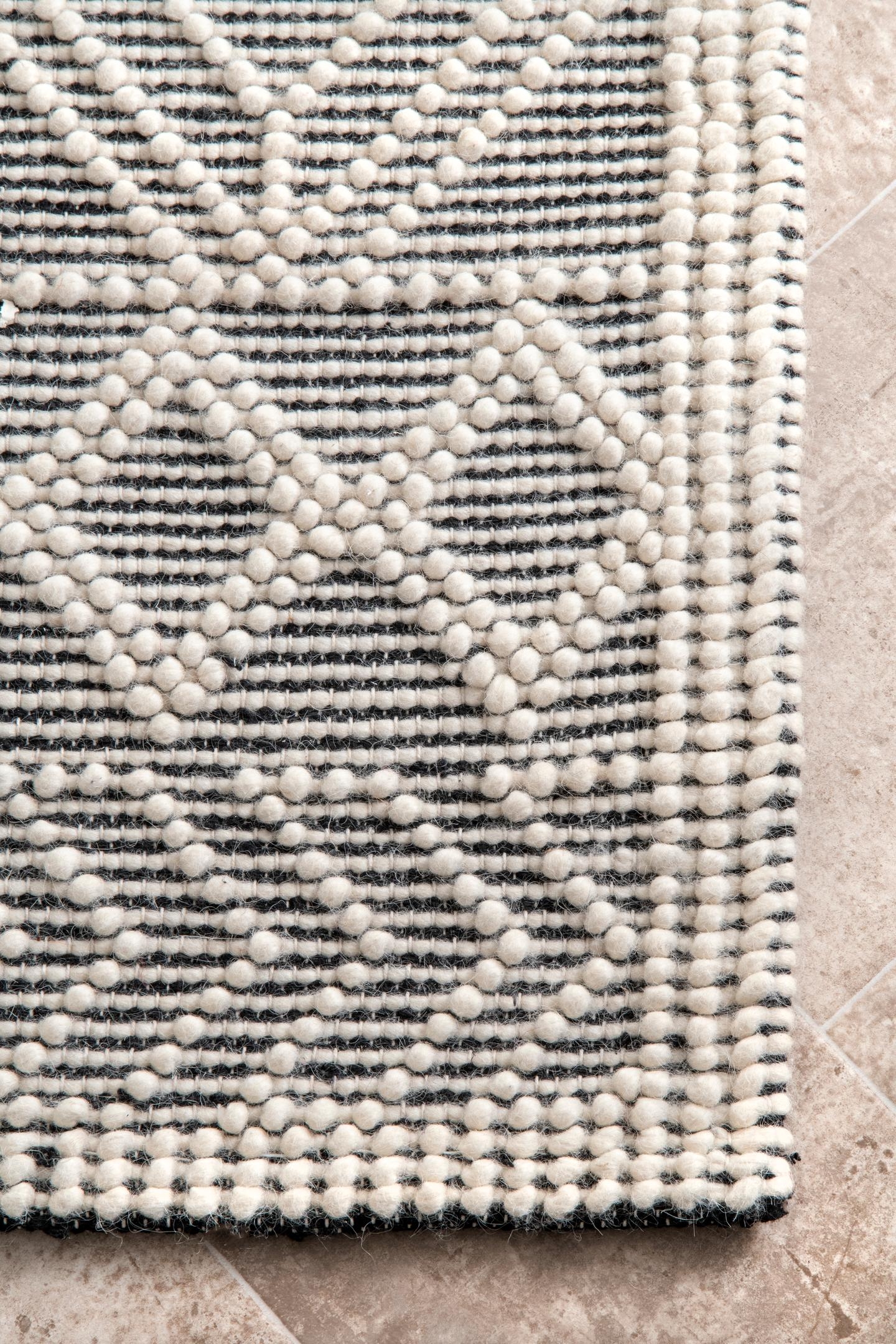 Contemporary Trellis Natti Area Rug - Image 2