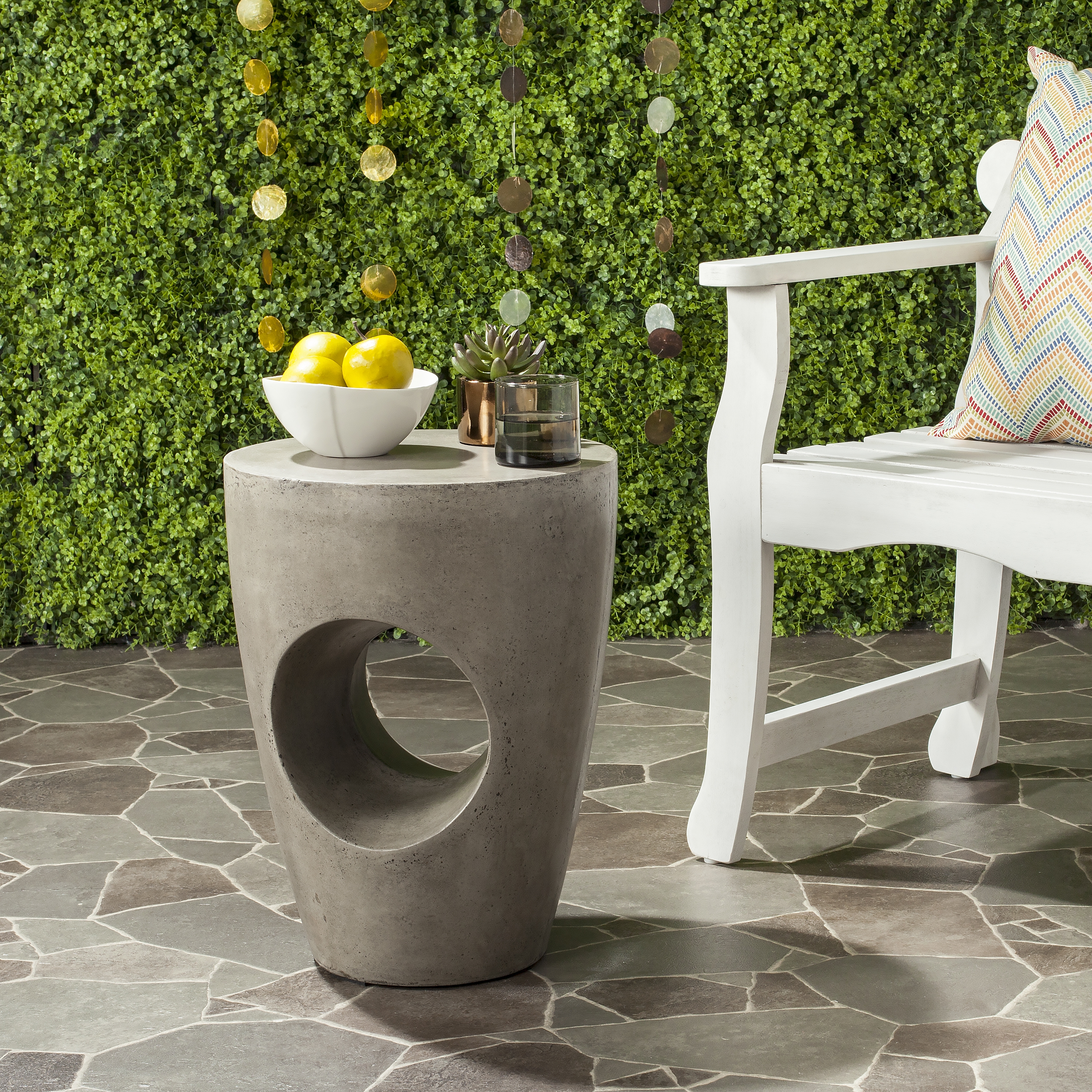 Aishi Indoor/Outdoor Modern Concrete Round 17.7-Inch H Accent Table - Dark Grey - Arlo Home - Image 3