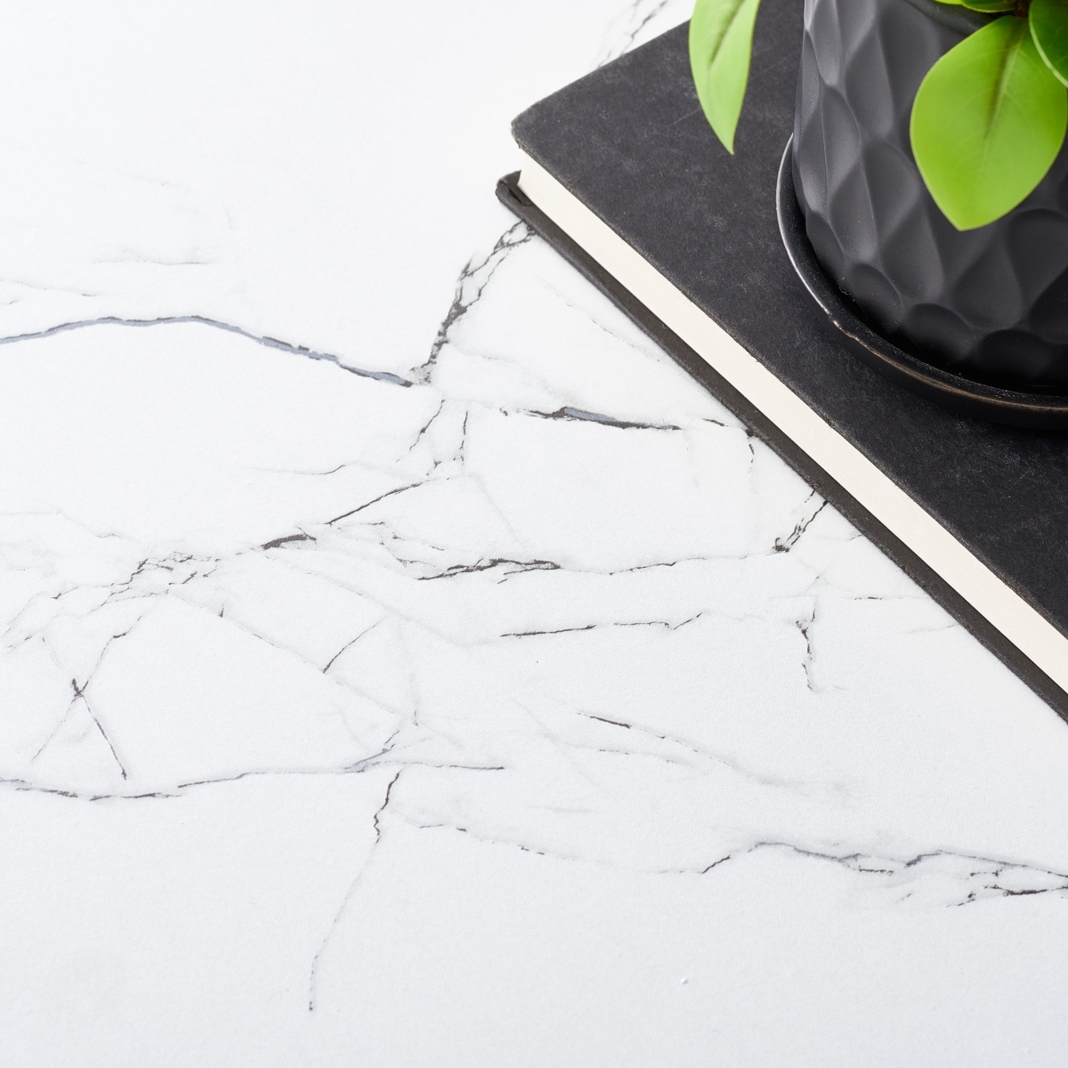 Calina Accent Table - White Marble / Gold - Safavieh - Image 2