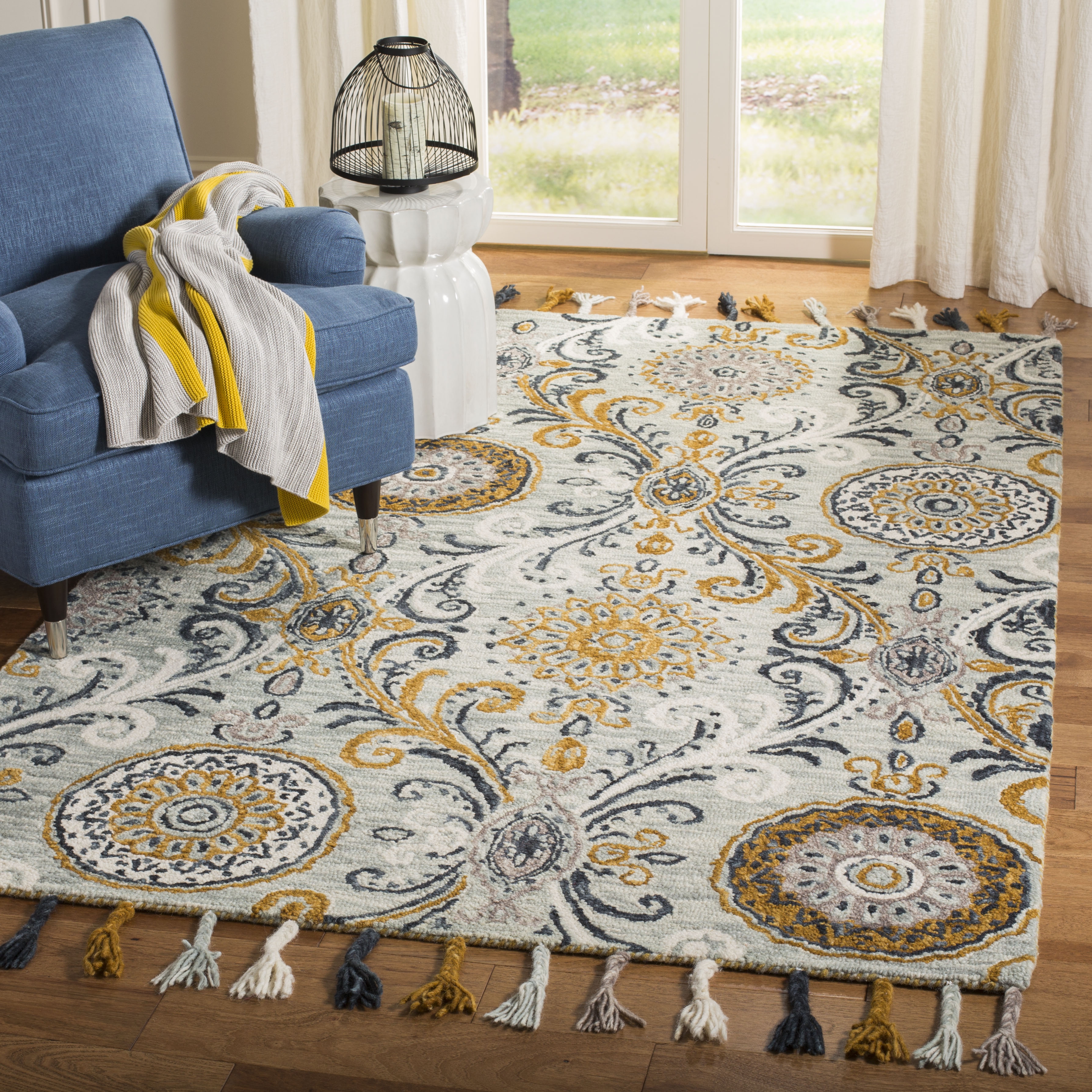 Arlo Home Hand Hooked Area Rug, SZN209A, Light Green/Ivory,  5' X 8' - Image 1