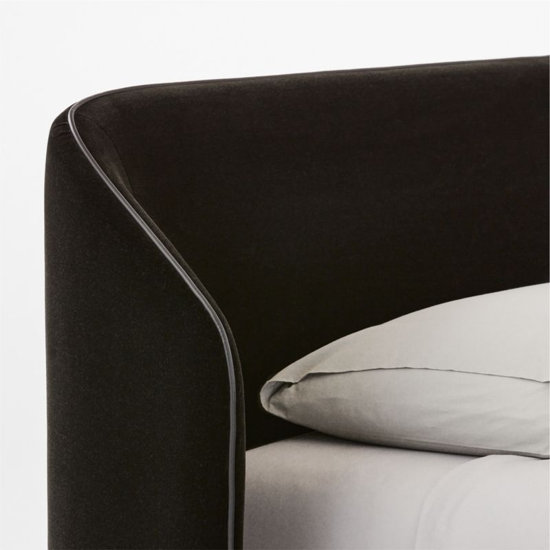 Antoni Black Queen Bed - Image 1