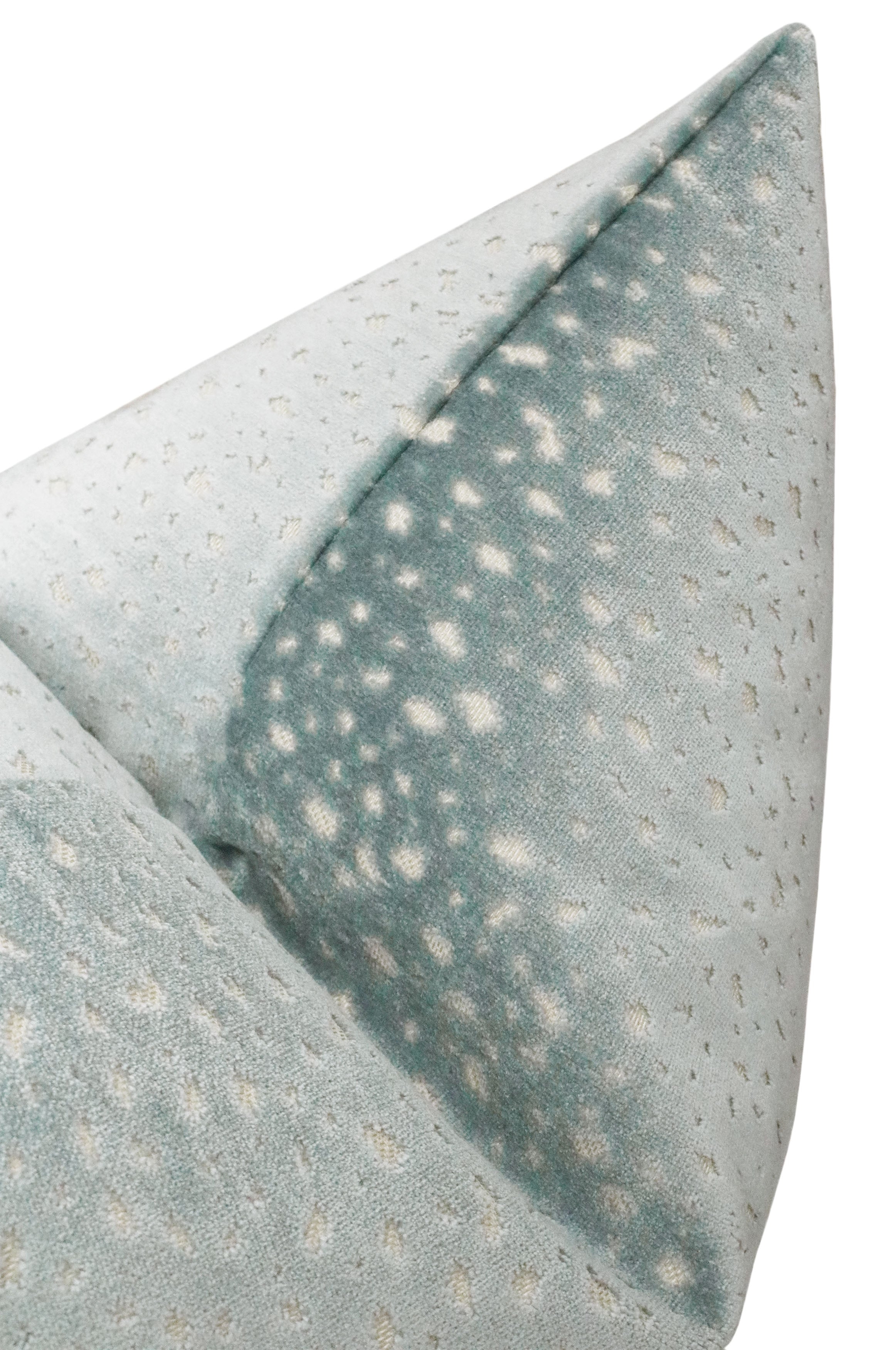 ANTELOPE CUT VELVET // CERULEAN BLUE - 20” X 26” STANDARD SHAM - Image 2