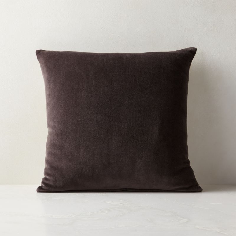 18" Kovo Pillow with Down-Alternative Insert - Image 1