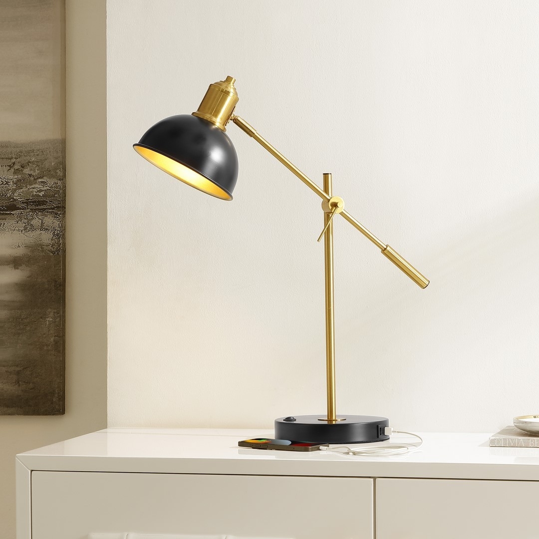 Amur 24" Table Lamp W/ Usb - Black / Brass - Safavieh - Image 2