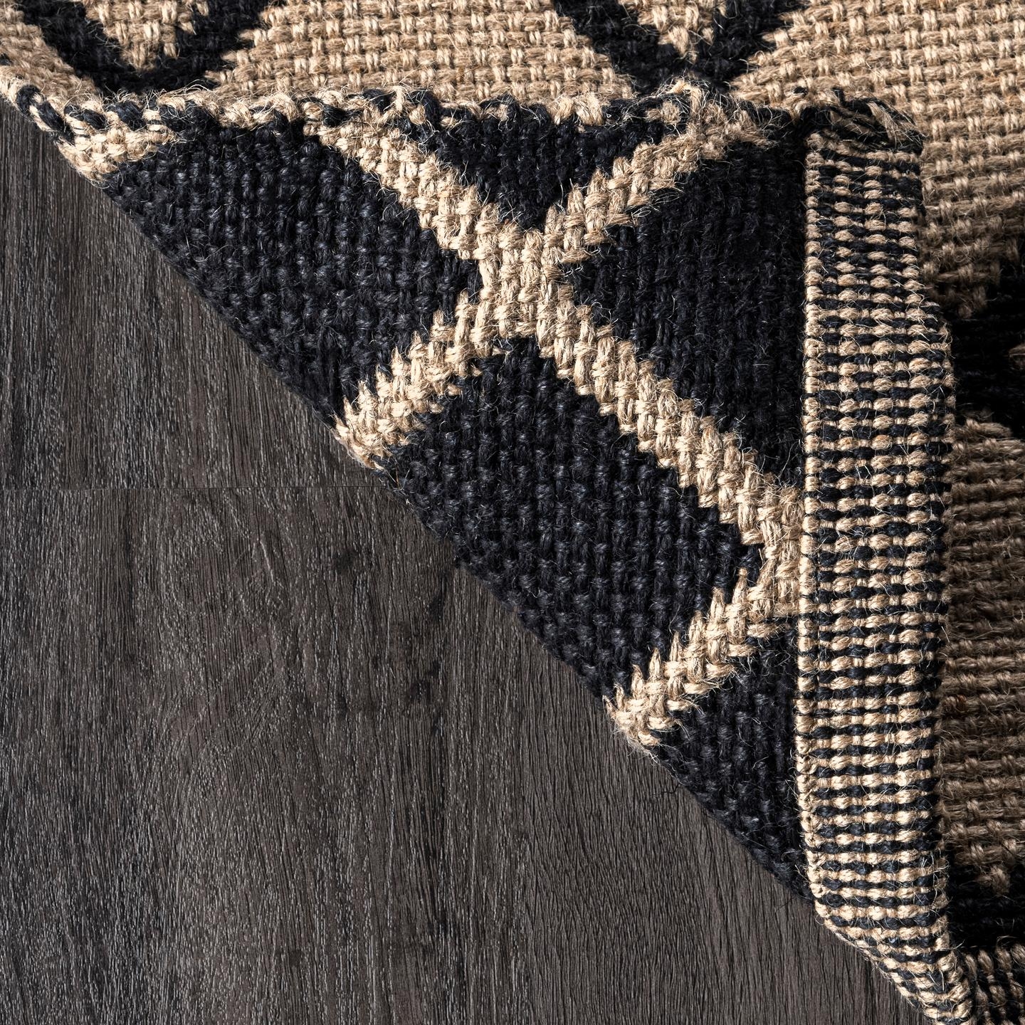 Anika Modern Trellis Area Rug - Image 3