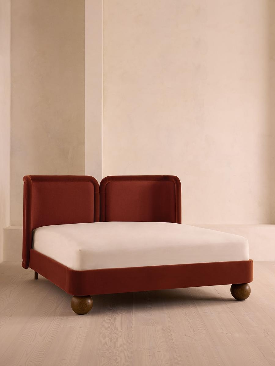 Willem Bed, Queen, Velvet & Linen, Rust, US - Image 0