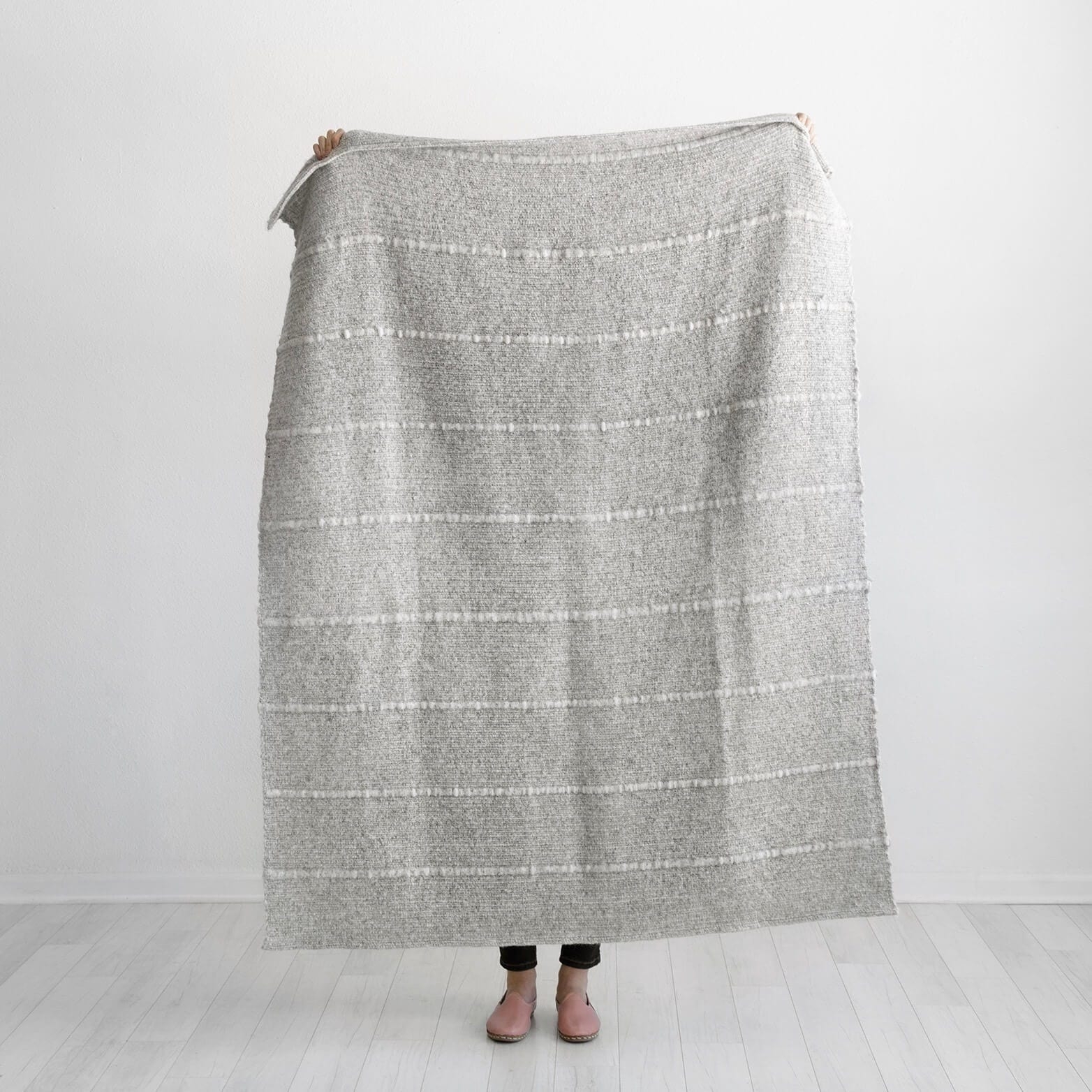 The Citizenry Contigo Chunky Wool Throw | Grey - Image 5