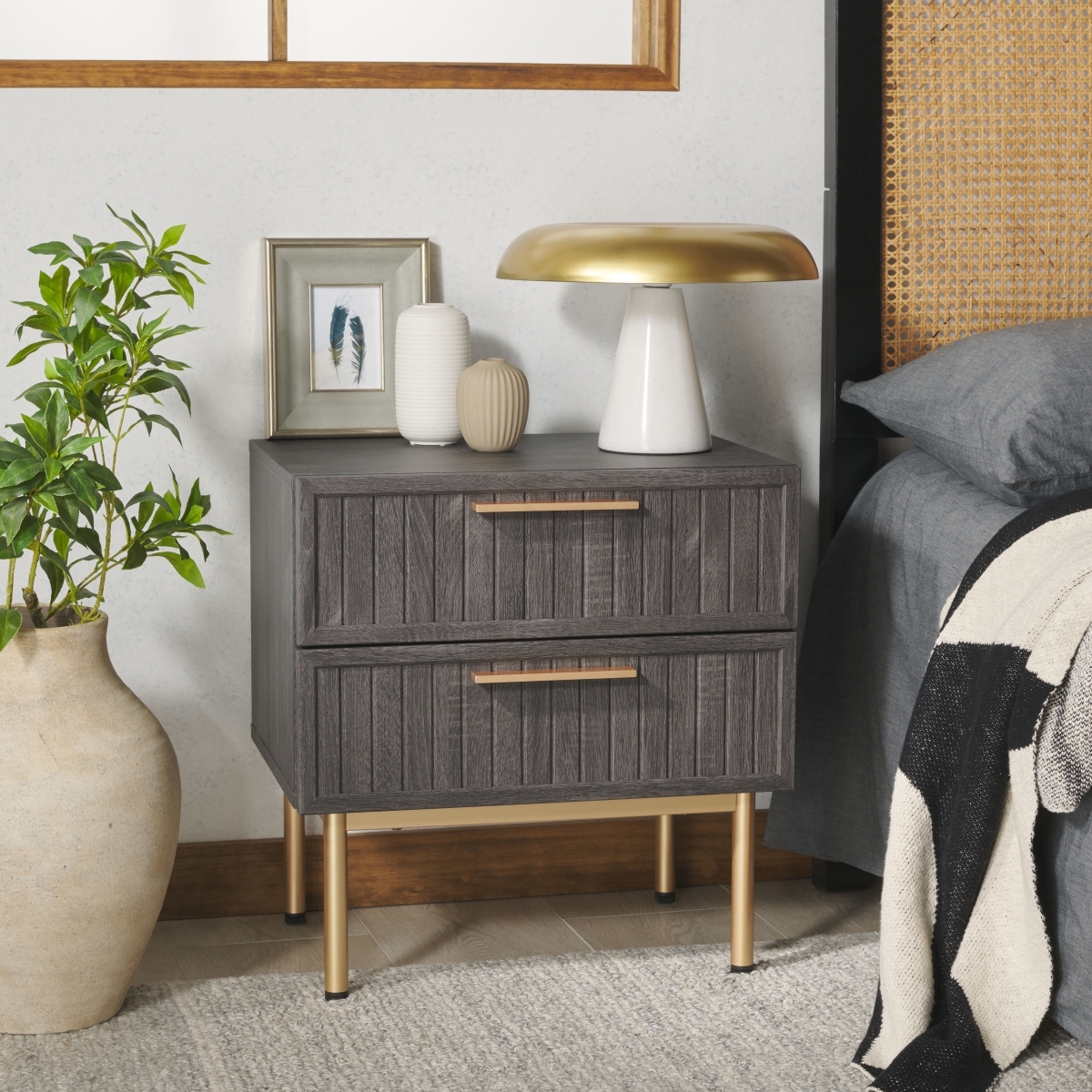 Axelle 2 Drawer Nightstand - Distressed Black / Gold - Safavieh - Image 1