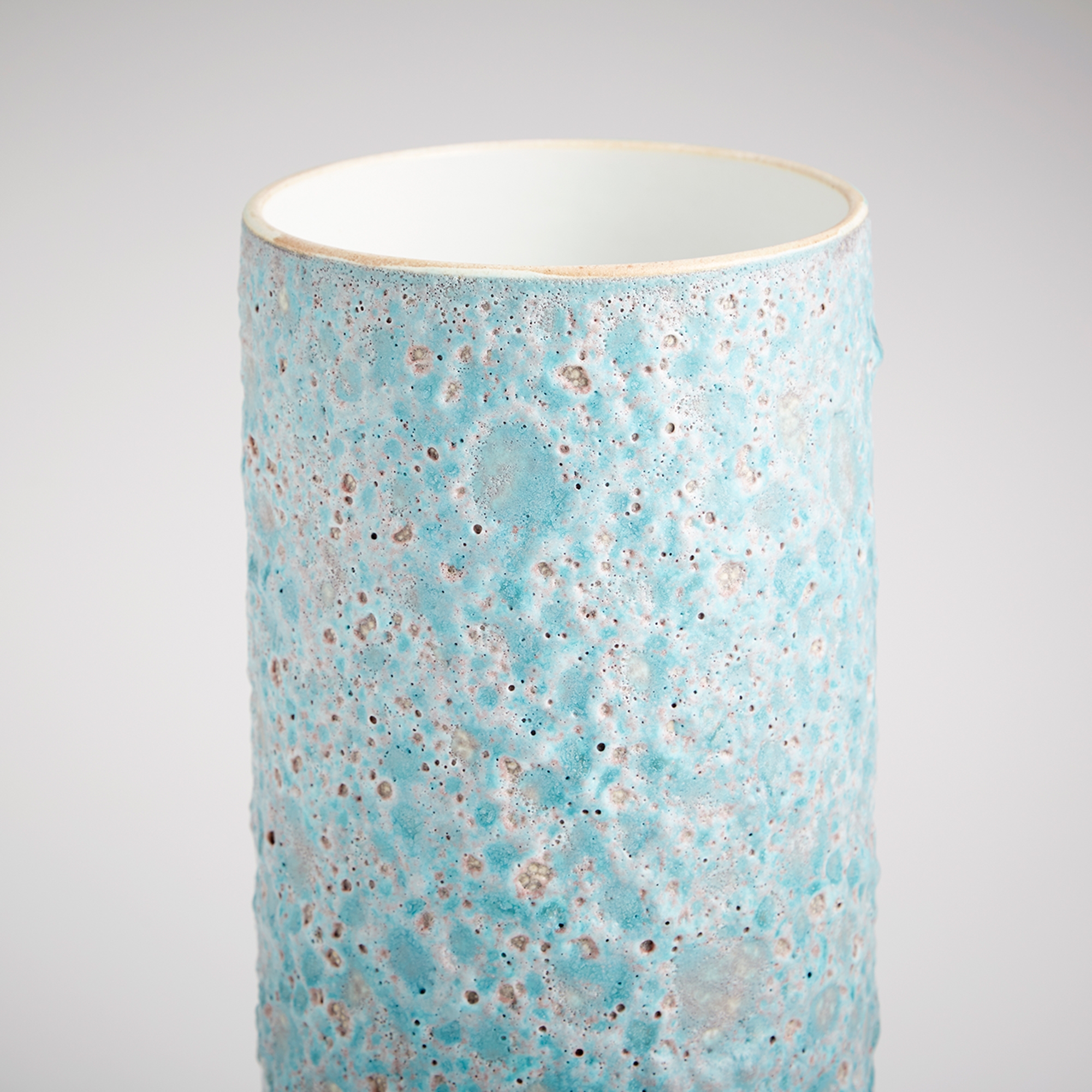 Sumba Vase - Image 1