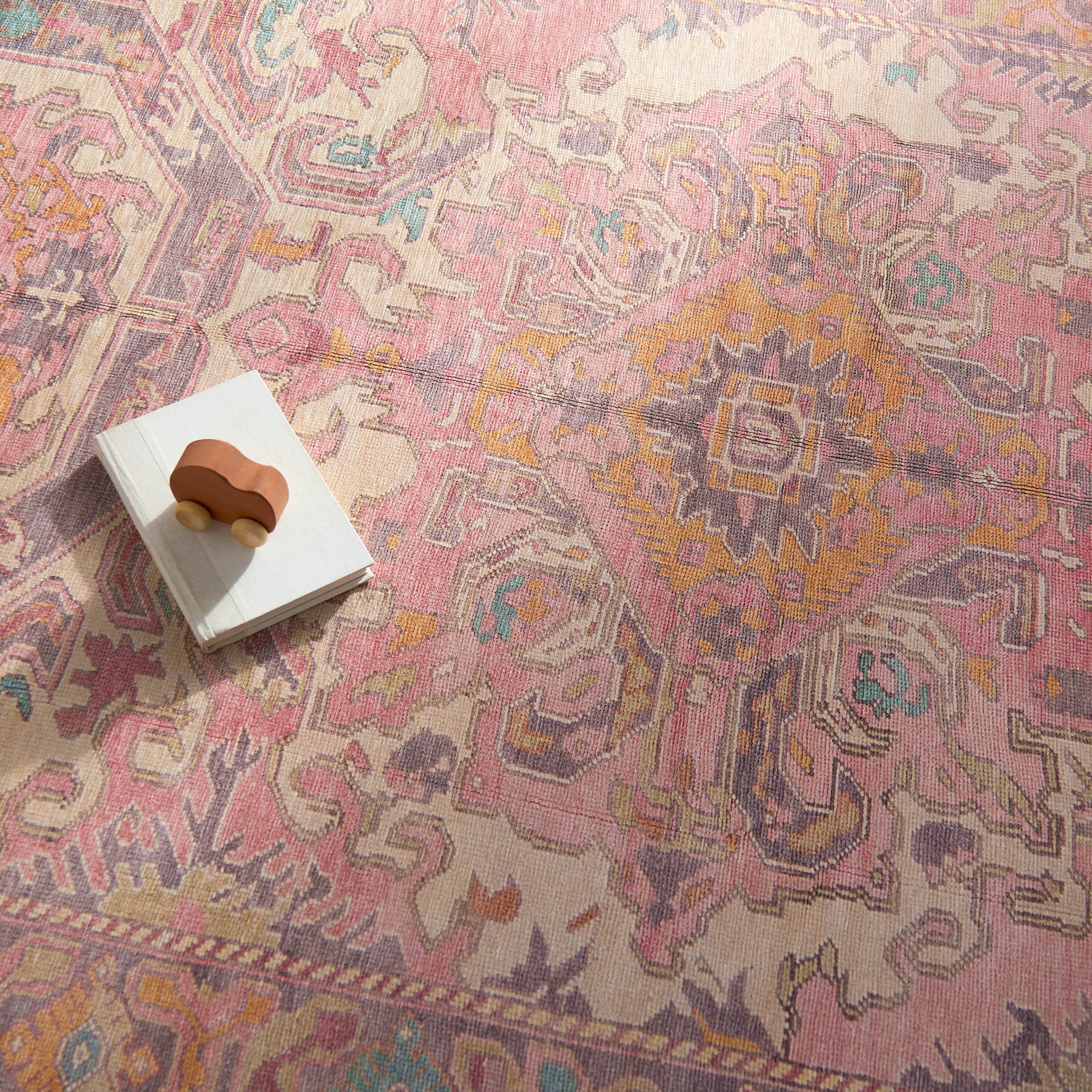 Vibe by Elanor Medallion Pink/Purple Area Rug (4'X6') - Image 6