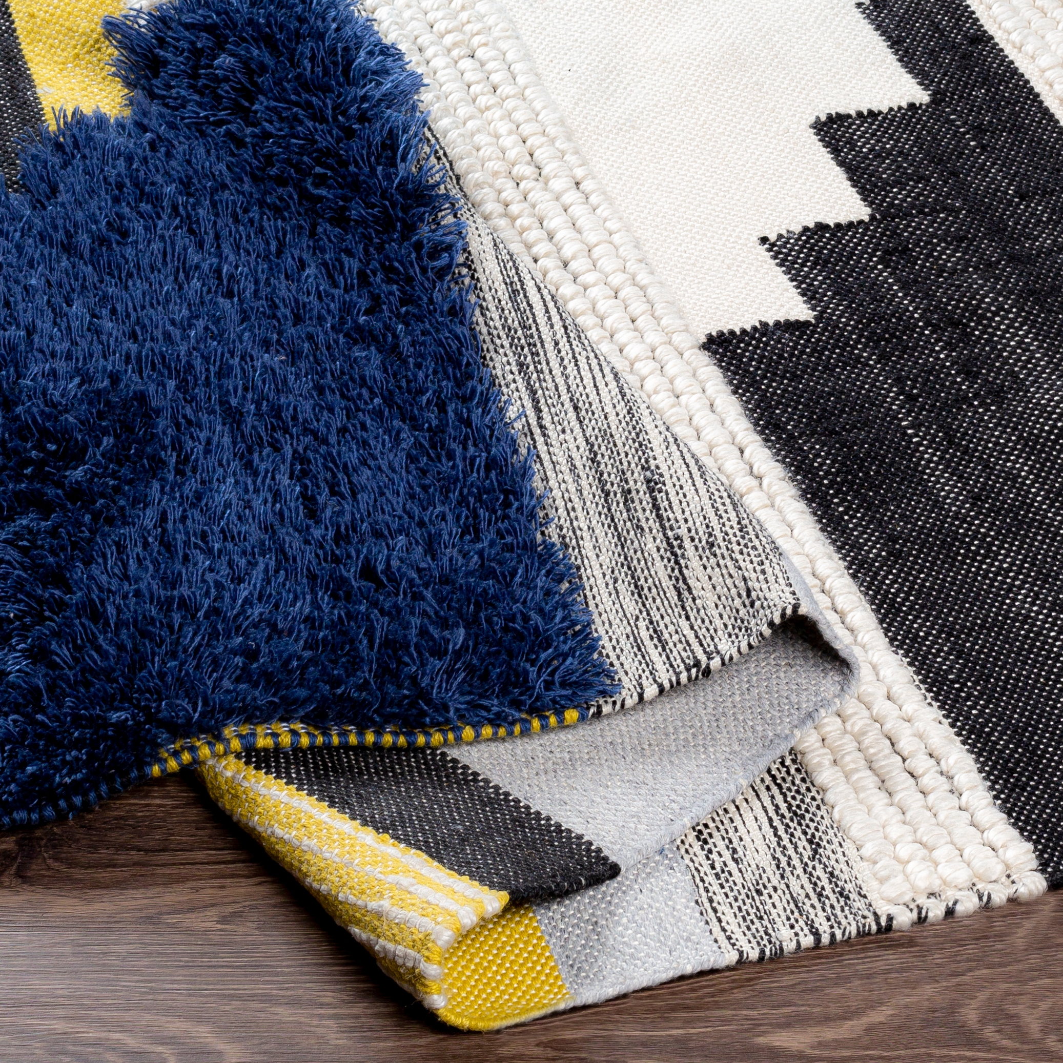 Yuva Beige Indoor 2'6" x 8' Handmade Rug - Image 3