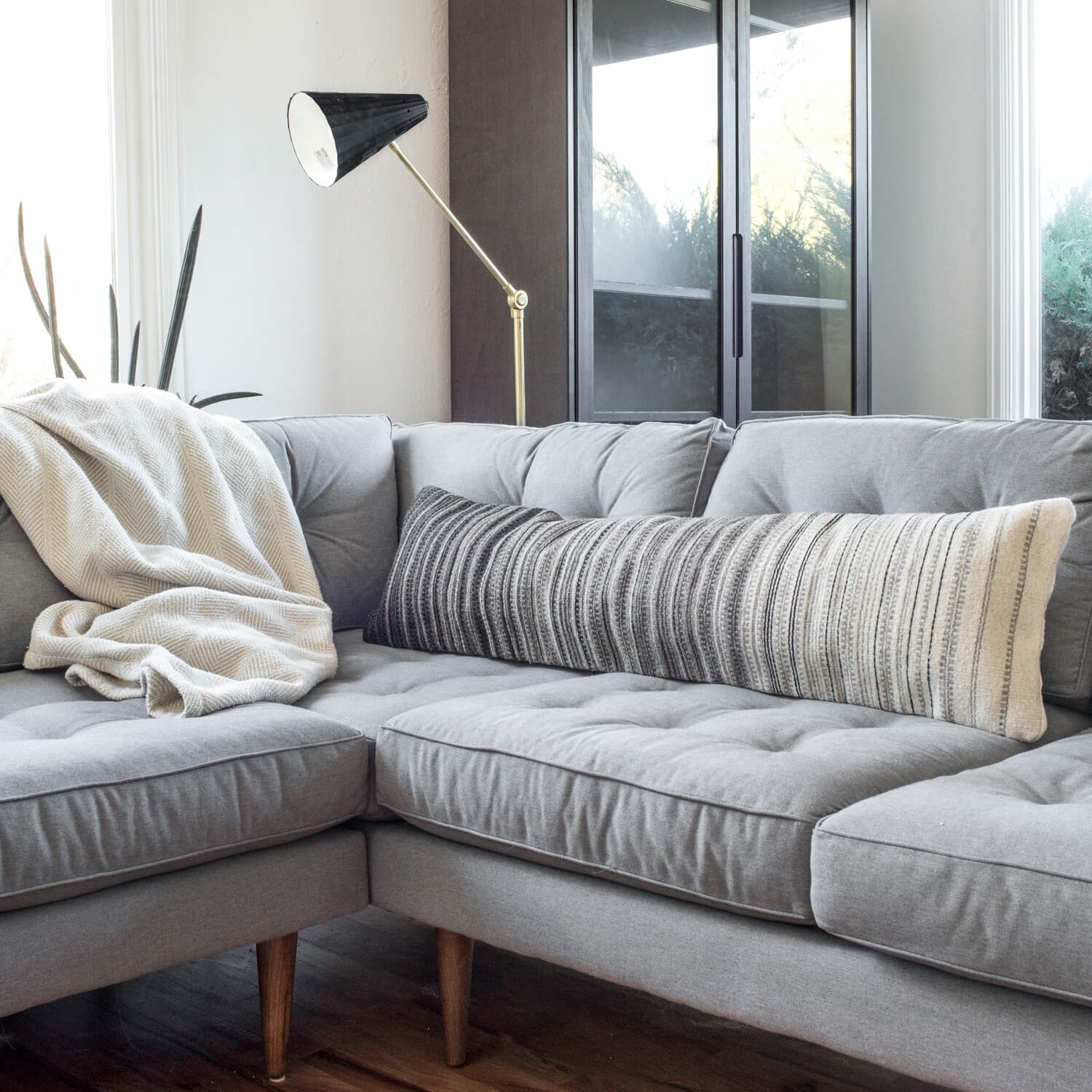 The Citizenry Madera Lumbar Pillow | Black - Image 4