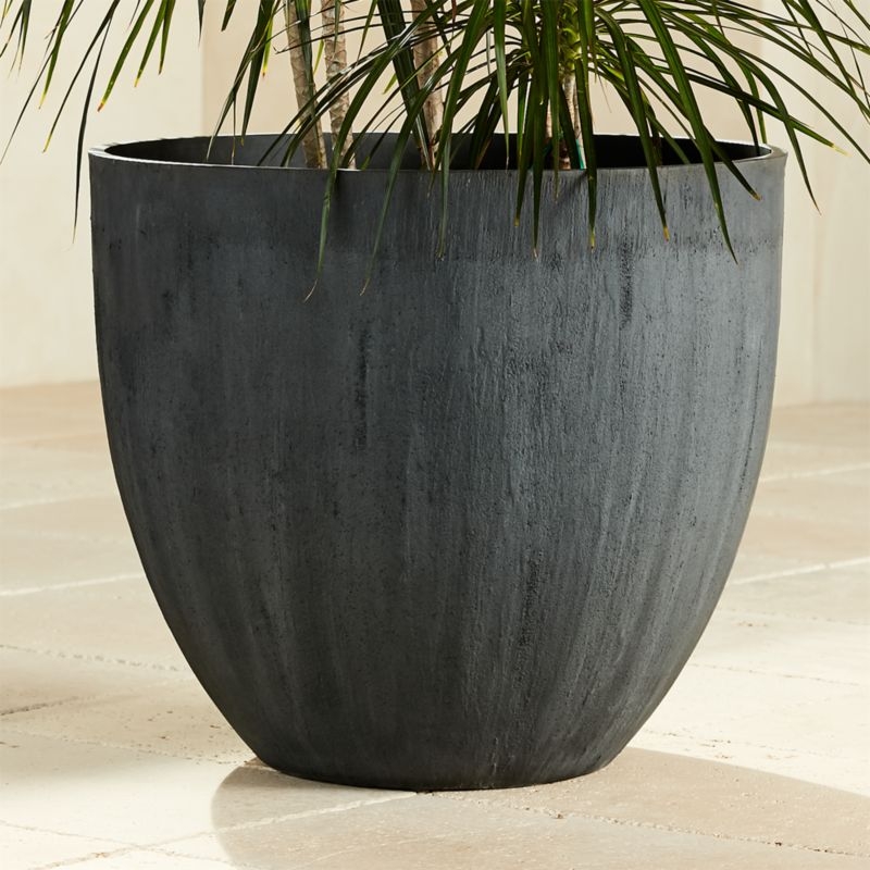 Castino Charcoal Outdoor Planter Large - Image 5