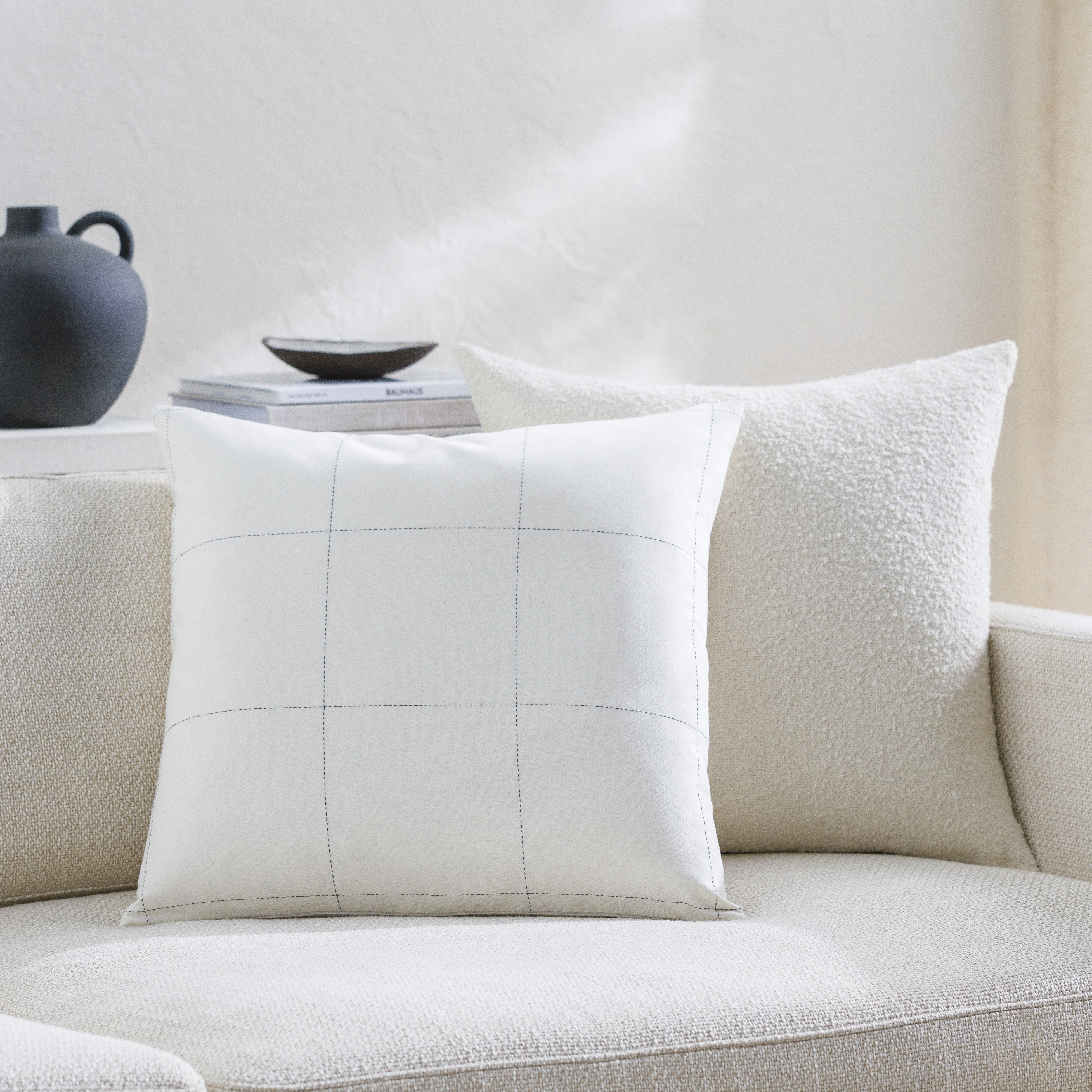 Ranchi RHI-001 22"L x 22"W Down Filled Pillow - Image 1