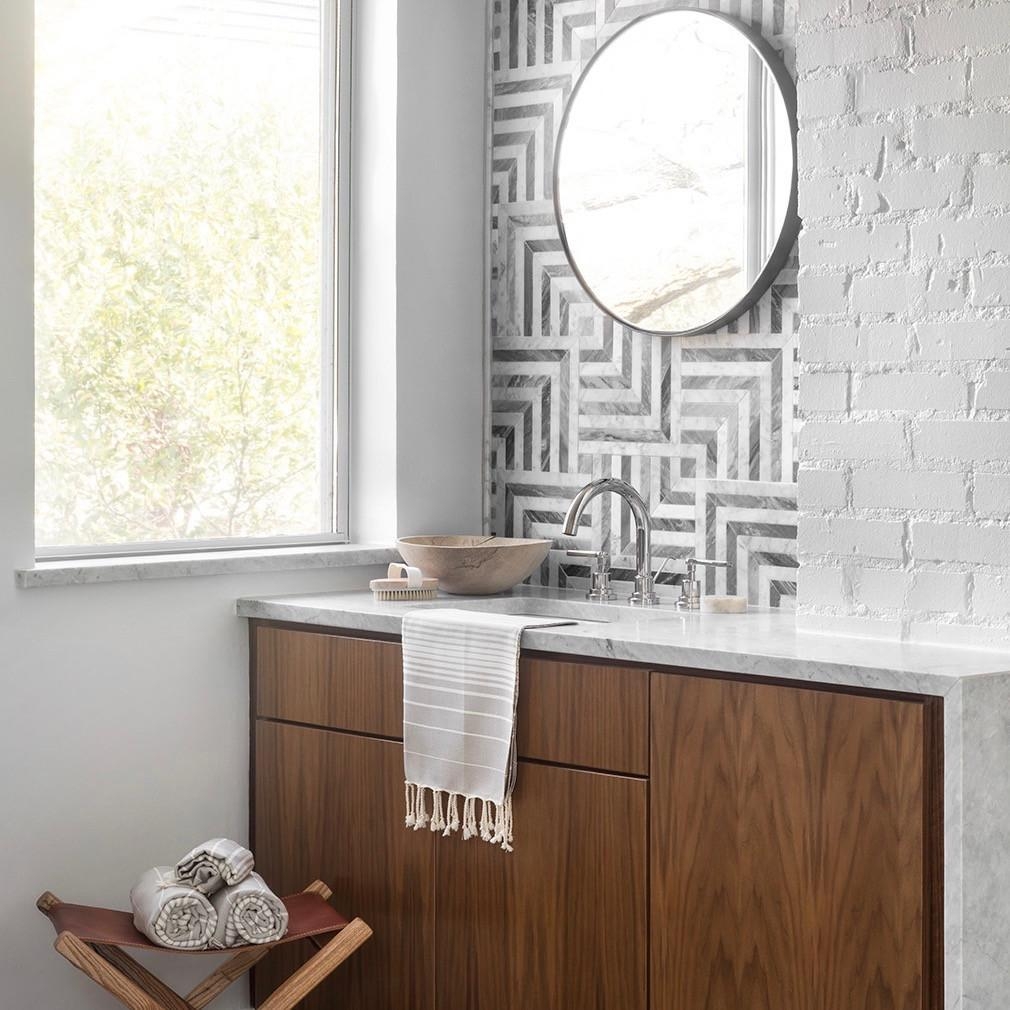 The Citizenry Marrakech Spa 2 Bath Towels | Black - Image 2