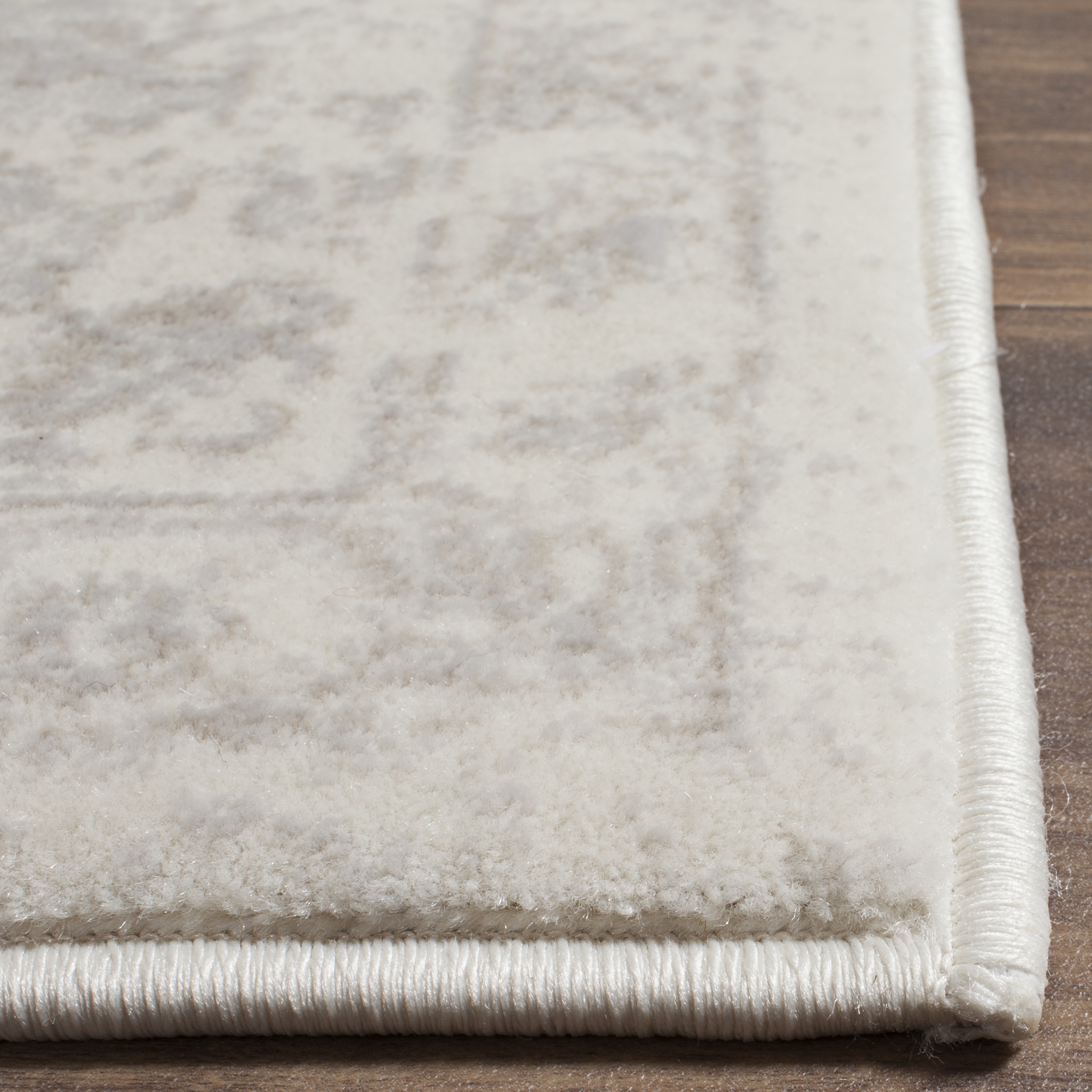 Arlo Home Woven Area Rug, CNG691C, Cream/Light Grey,  4' X 6' - Image 1